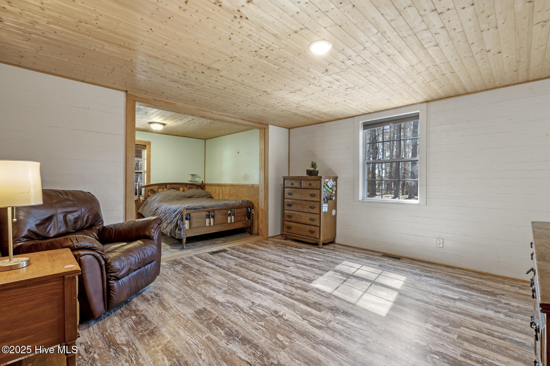577 Dixon Road Unit D Property Photo 12