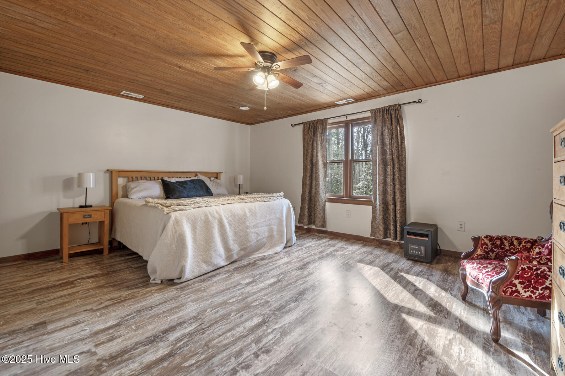 577 Dixon Road Unit D Property Photo 32