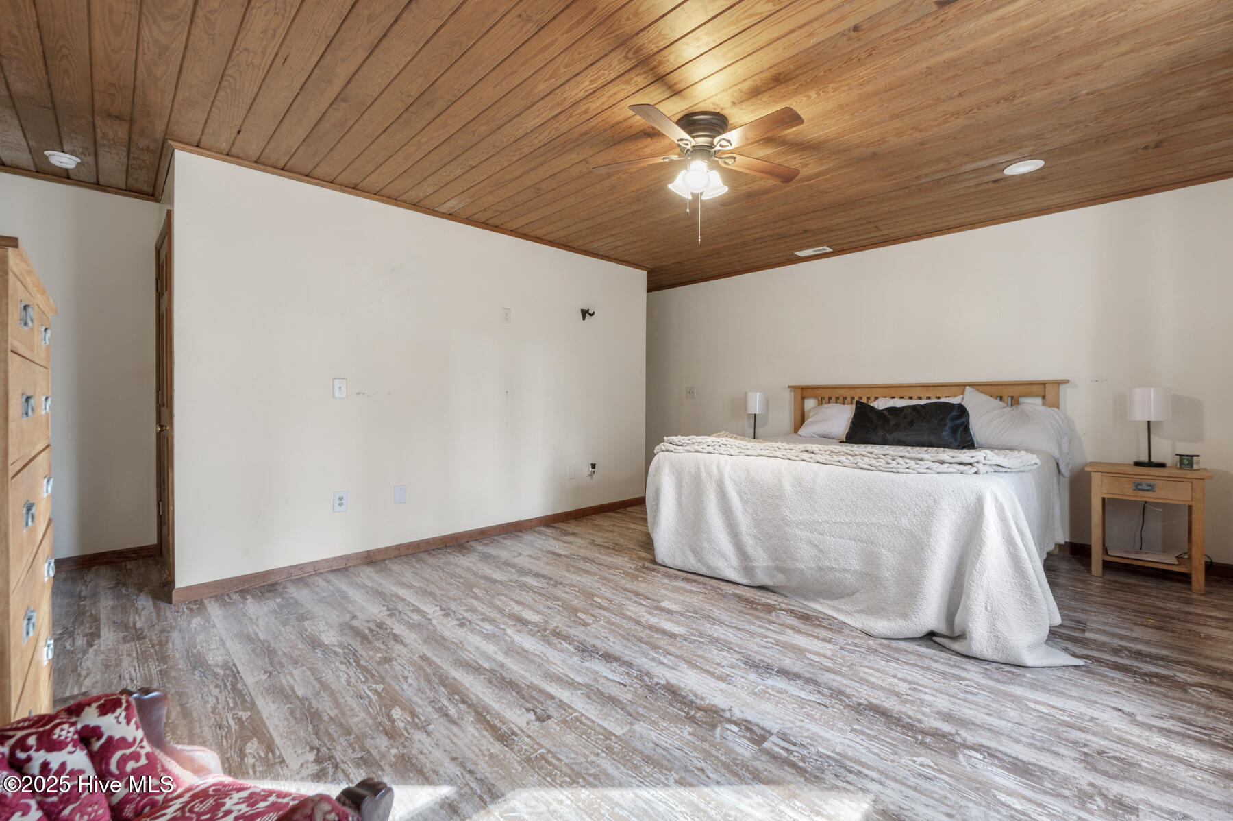 577 Dixon Road Unit D Property Photo 33