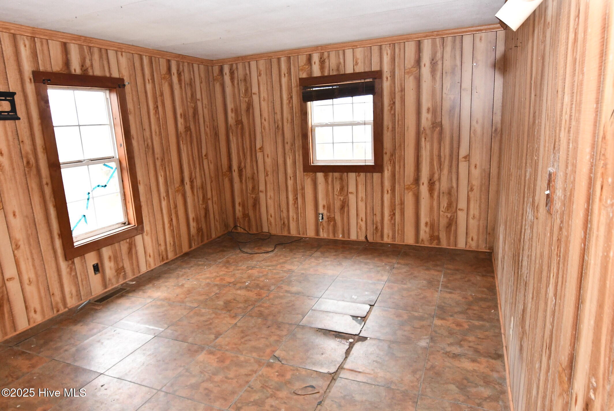 8703 Newland Road Property Photo 12