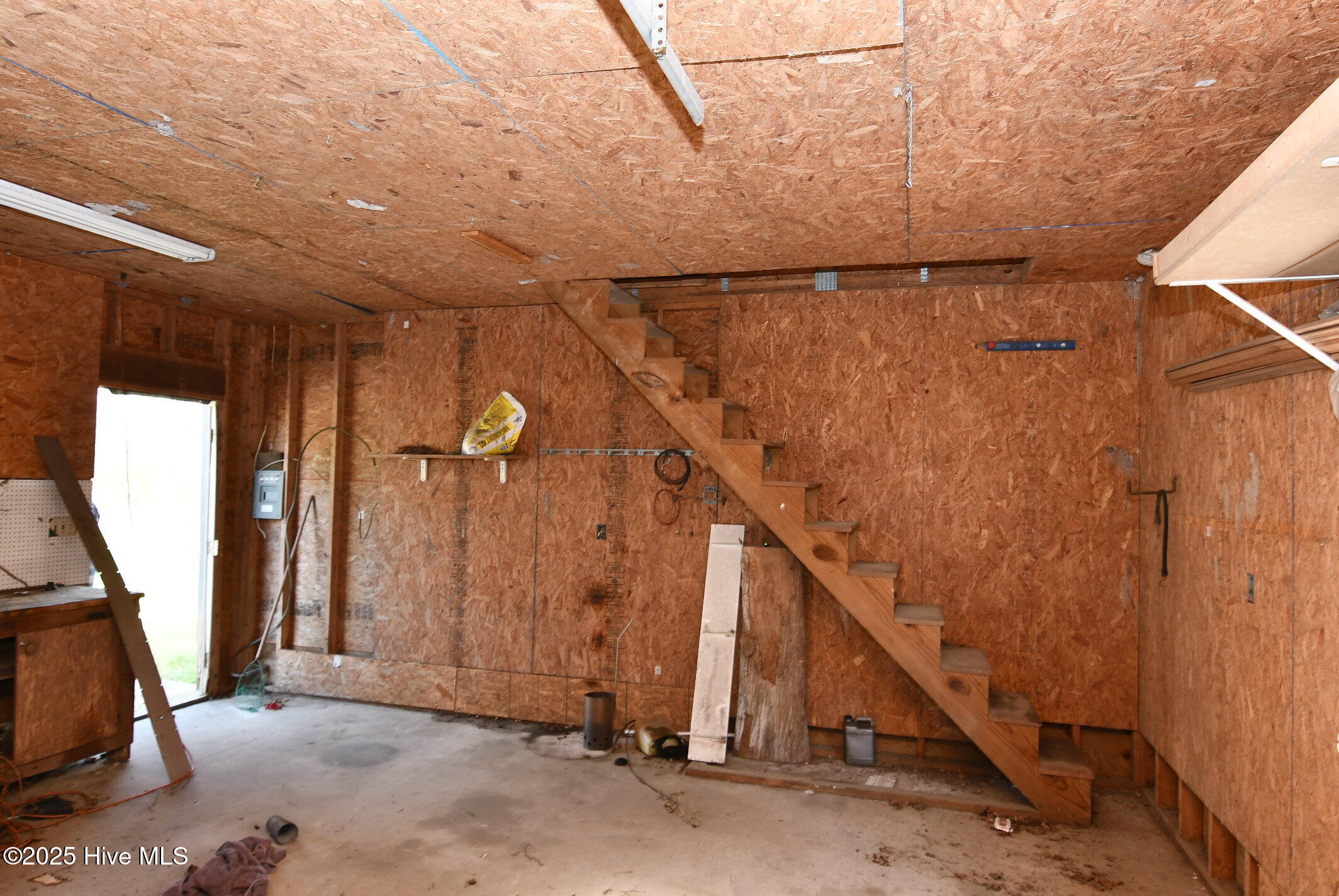 8703 Newland Road Property Photo 23