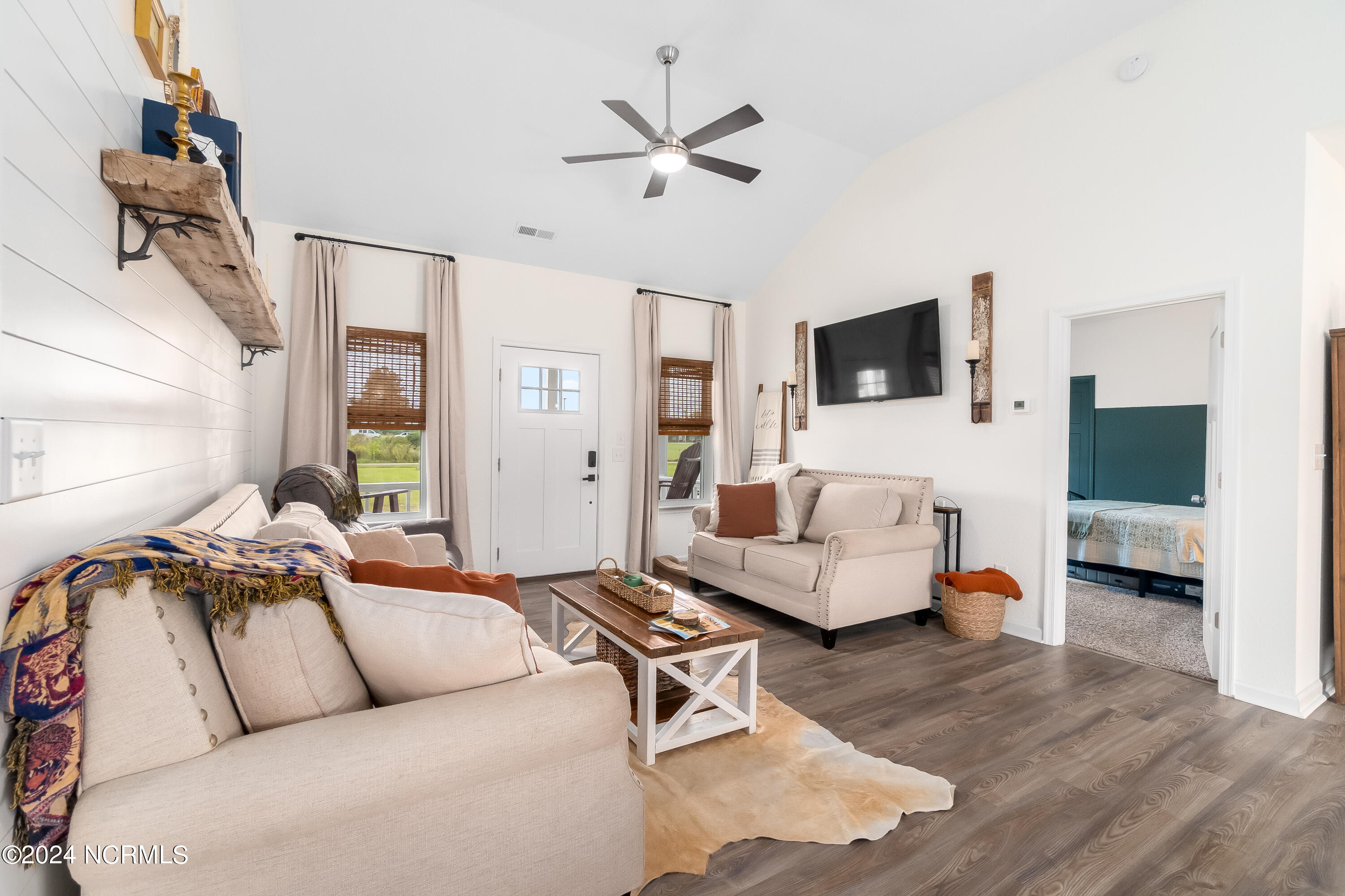 135 Otter Loop Property Photo 7