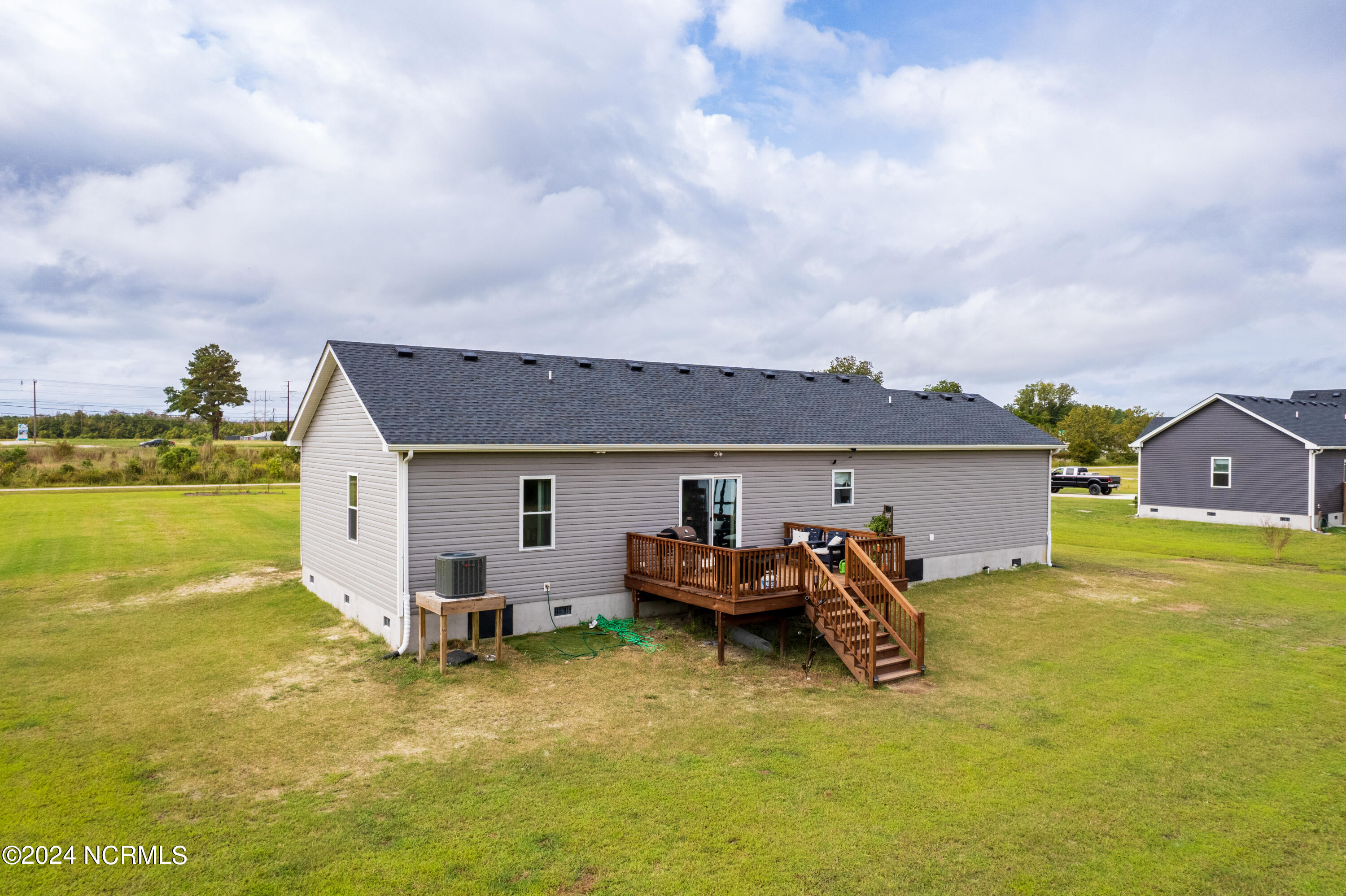 135 Otter Loop Property Photo 28