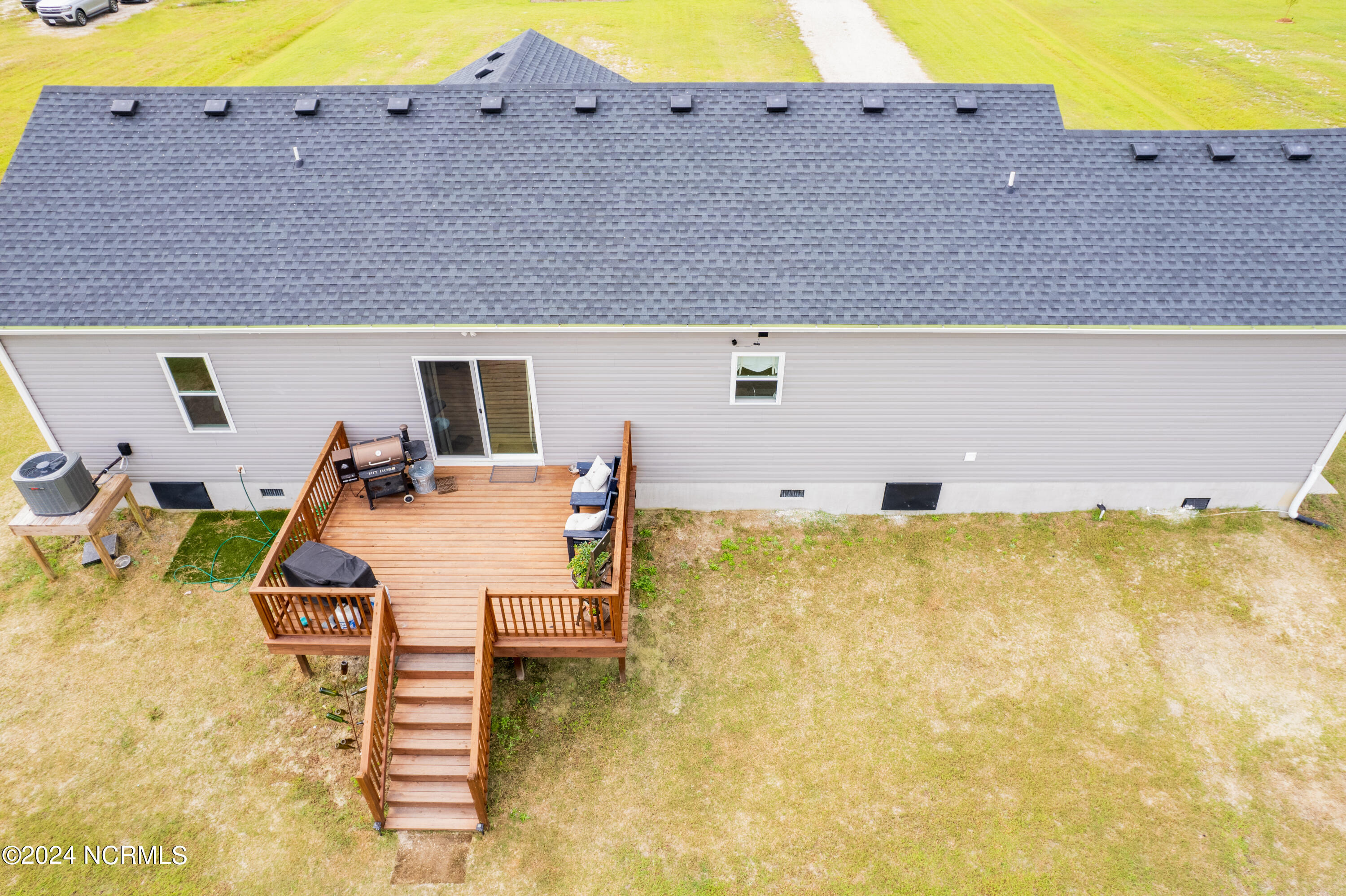 135 Otter Loop Property Photo 32