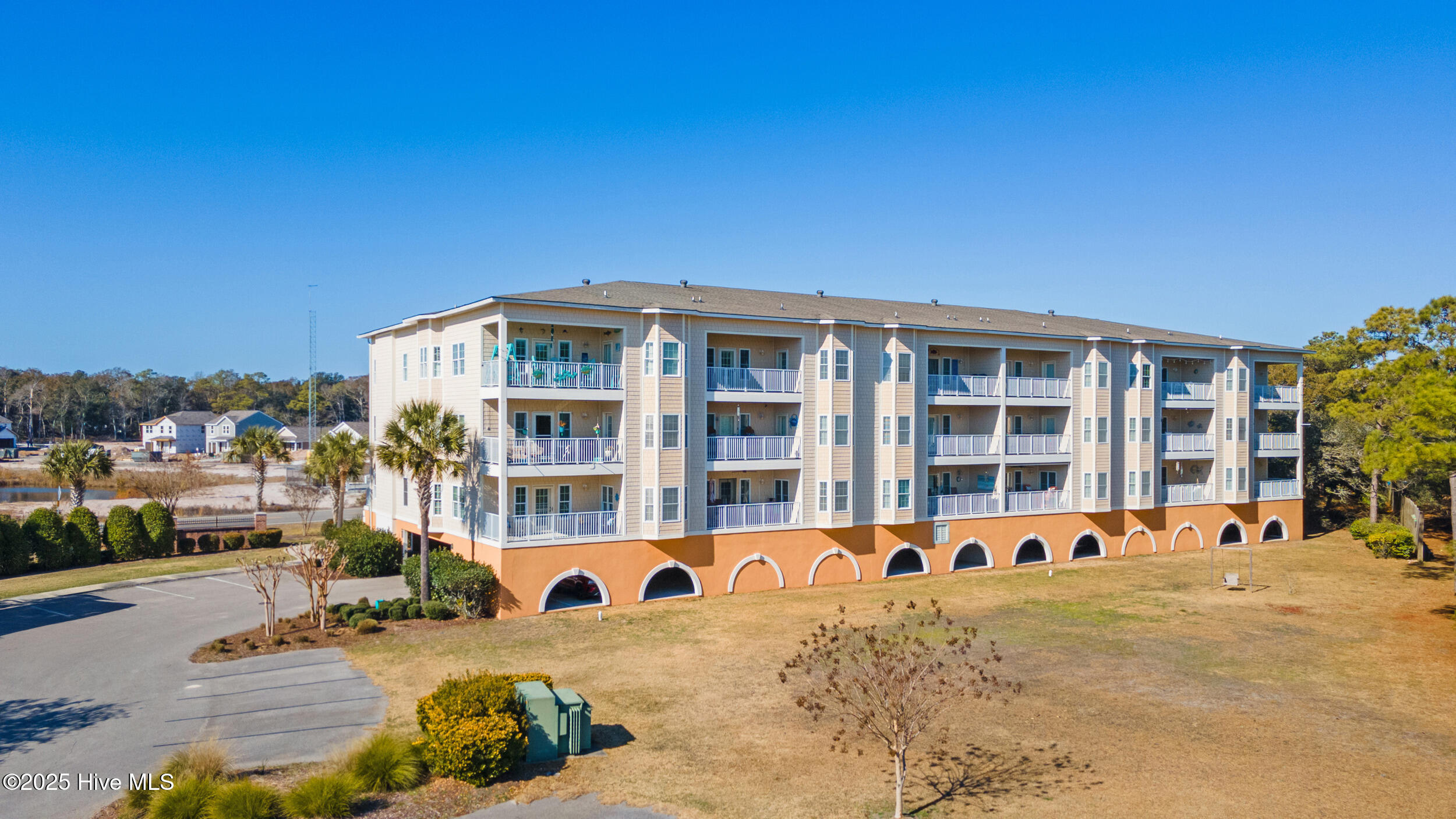 2252 Dolphin Shores Drive Unit 6 Property Photo 1