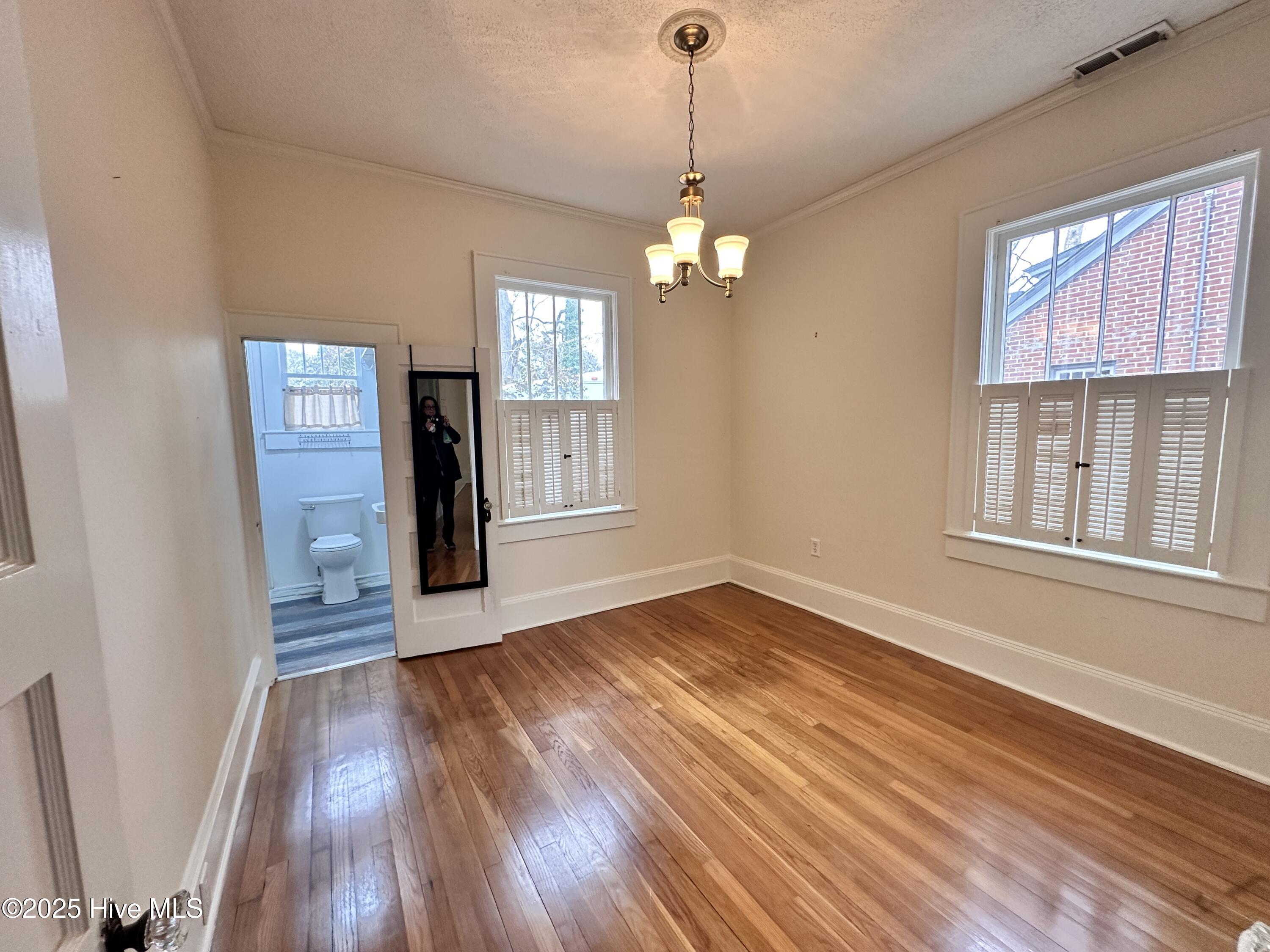 102 E 13th Street Property Photo 15