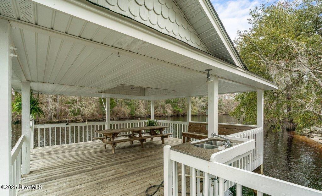 9854 Rivergate Drive Property Photo 5