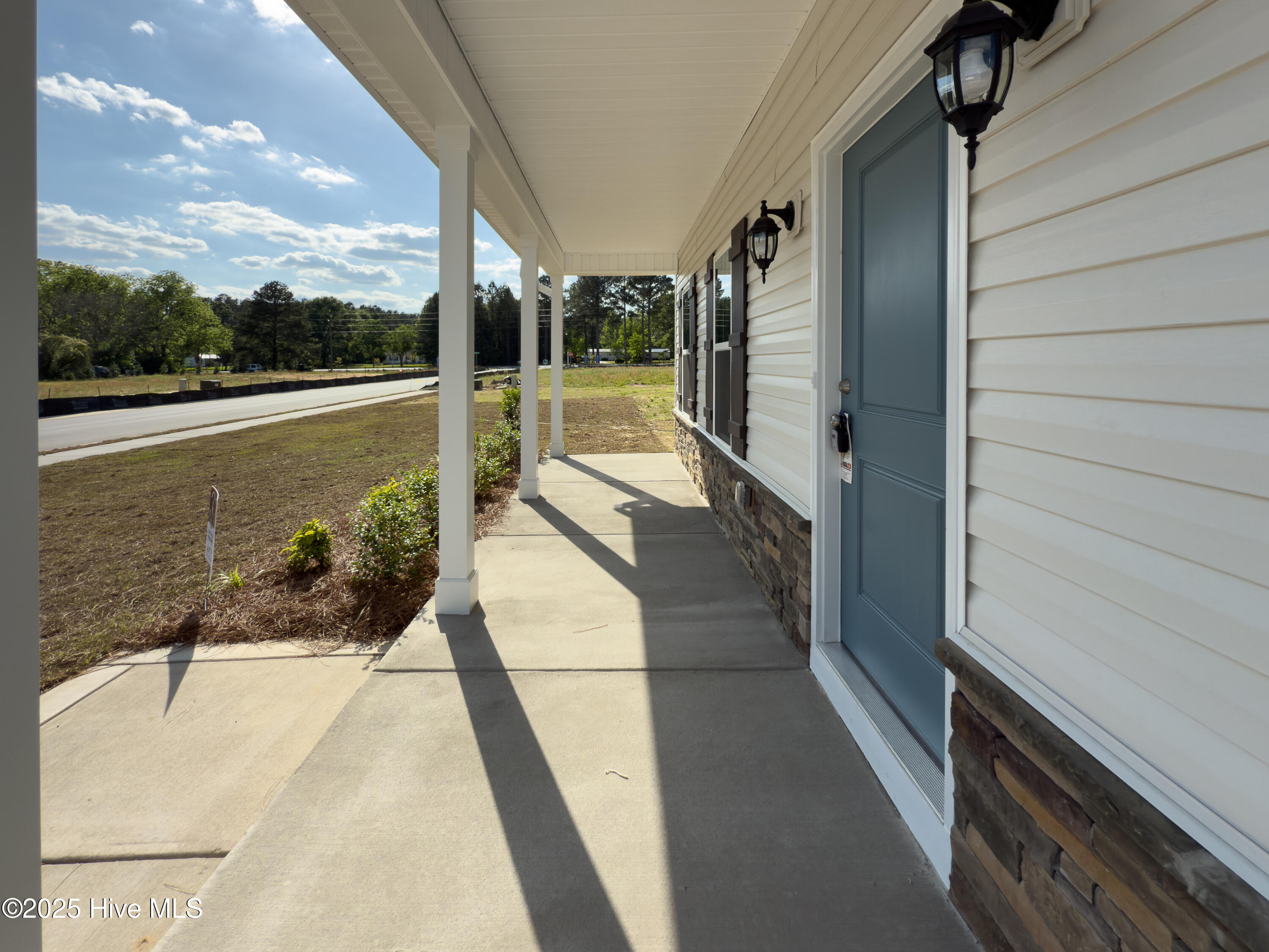 171 Traveller Way Property Photo