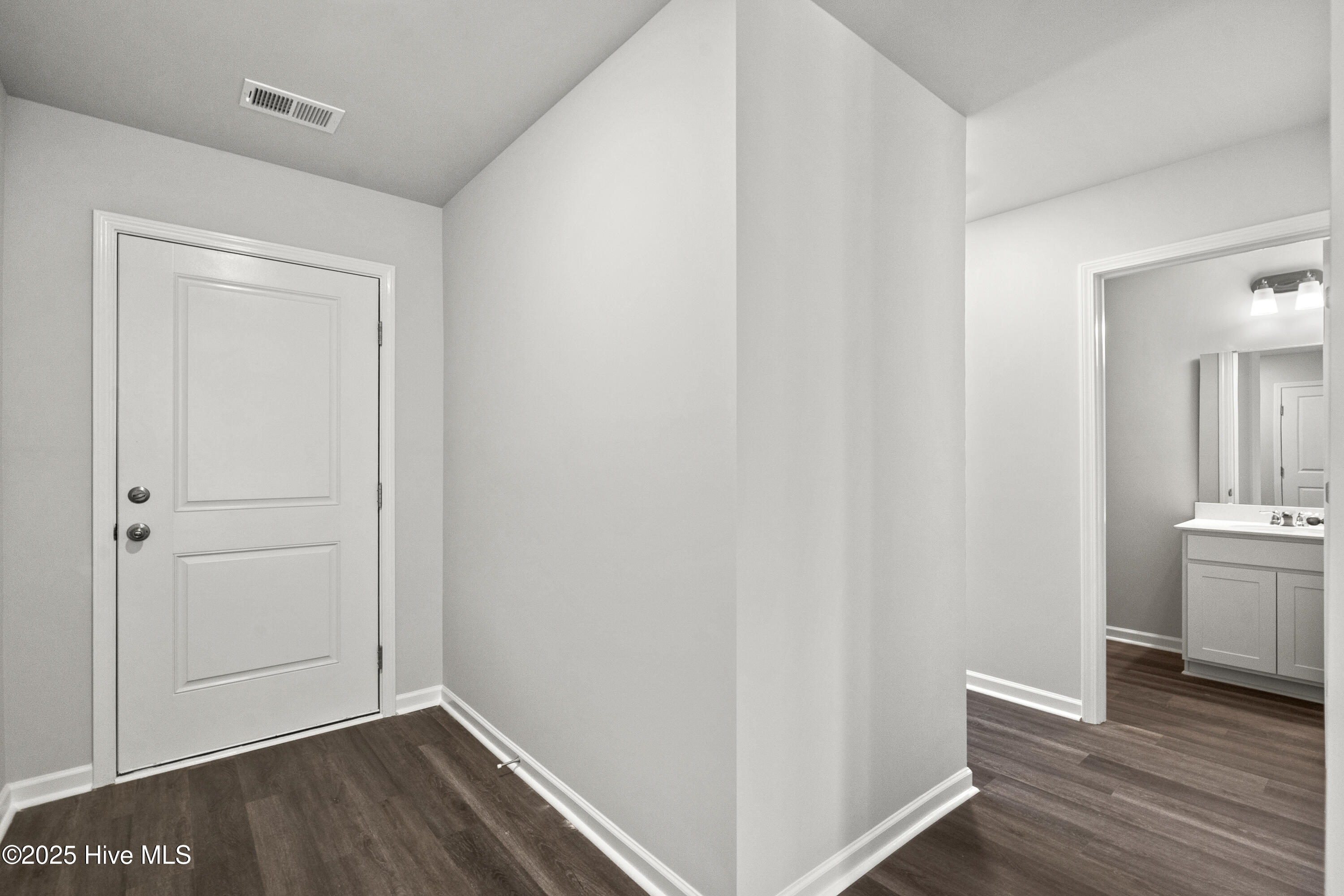 6934 Seaside Palms Place Property Photo 7