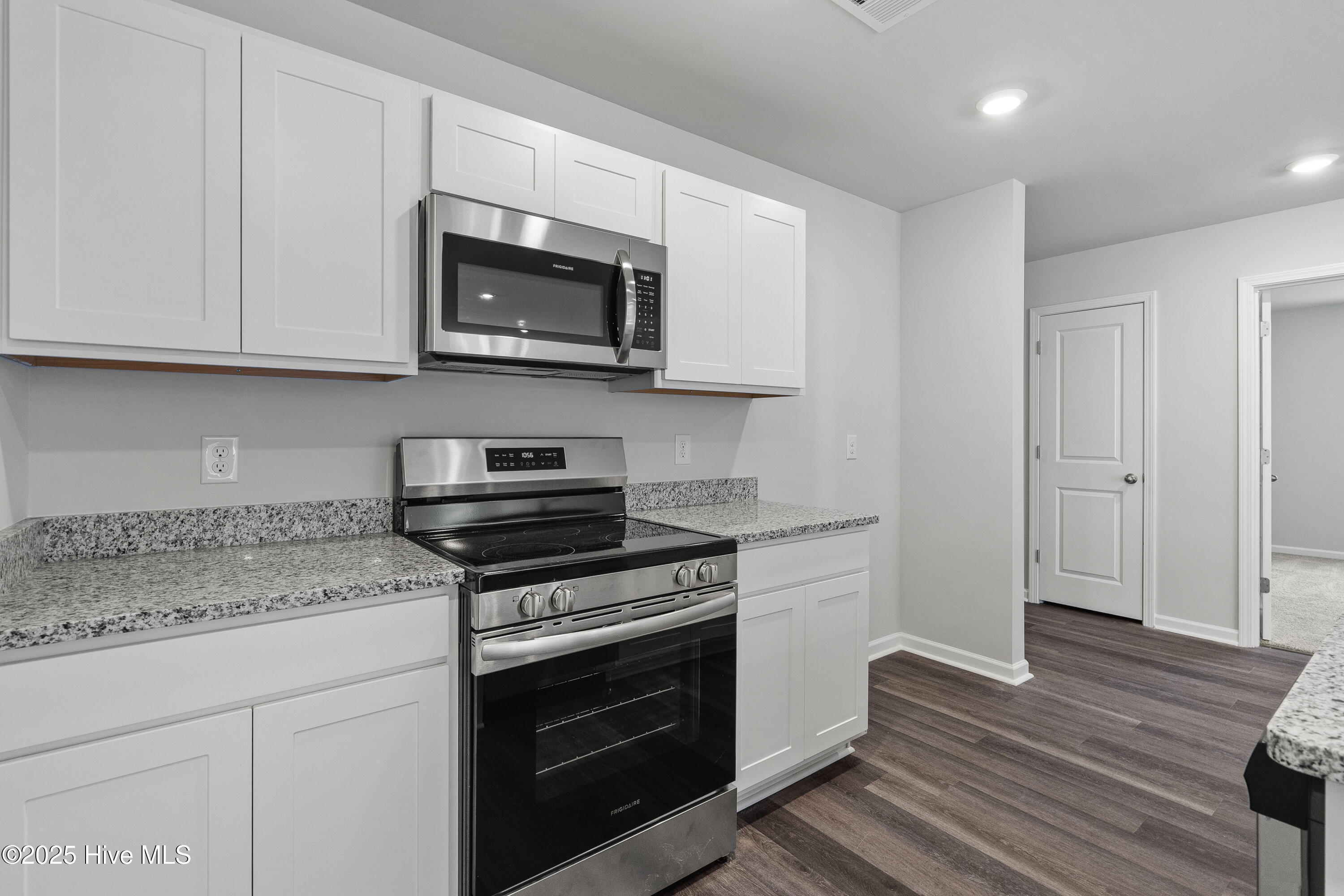 6934 Seaside Palms Place Property Photo 20