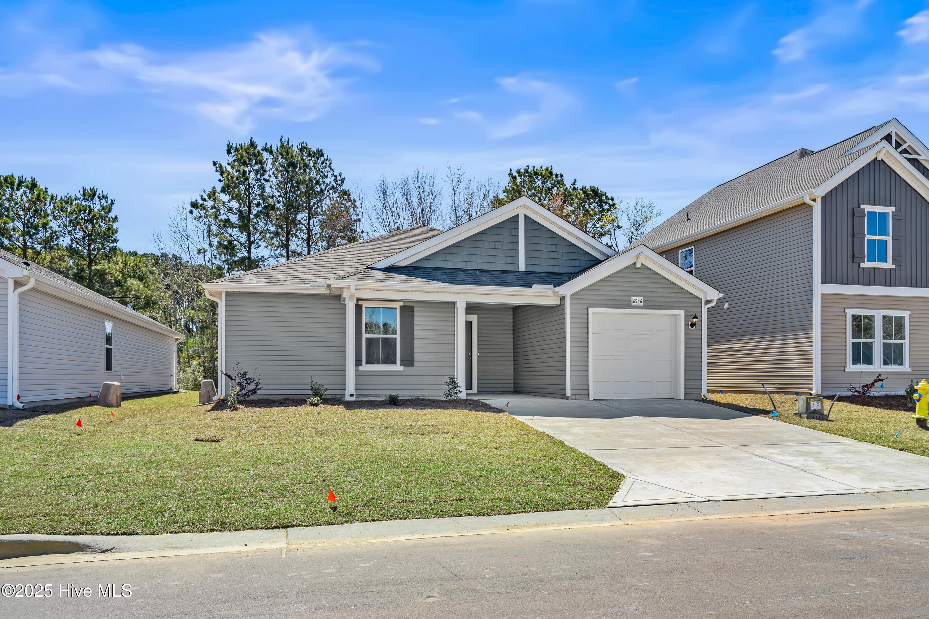 6946 Seaside Palms Place Property Photo 2