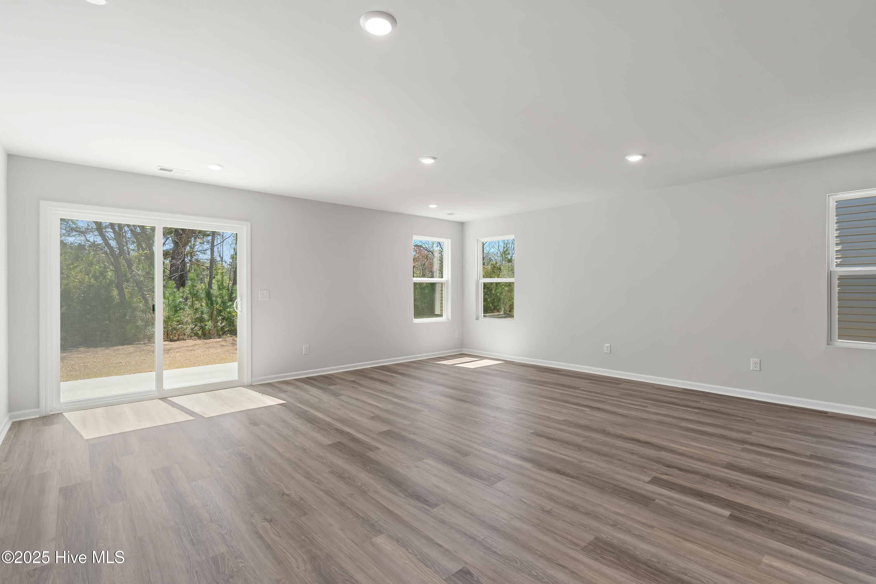 6946 Seaside Palms Place Property Photo 12