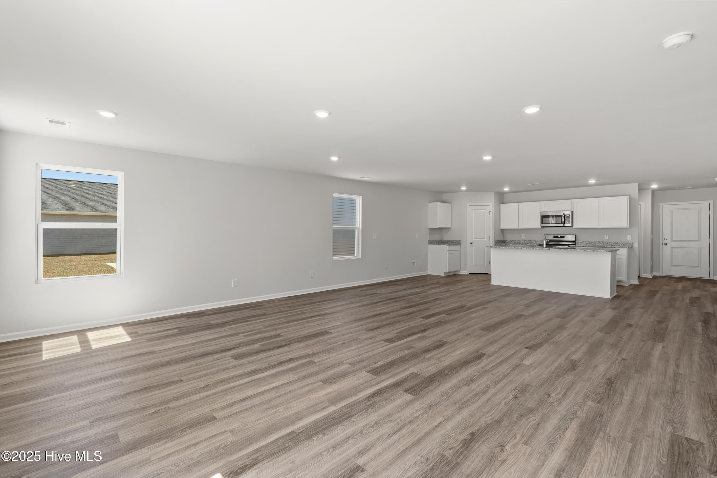 6946 Seaside Palms Place Property Photo 15