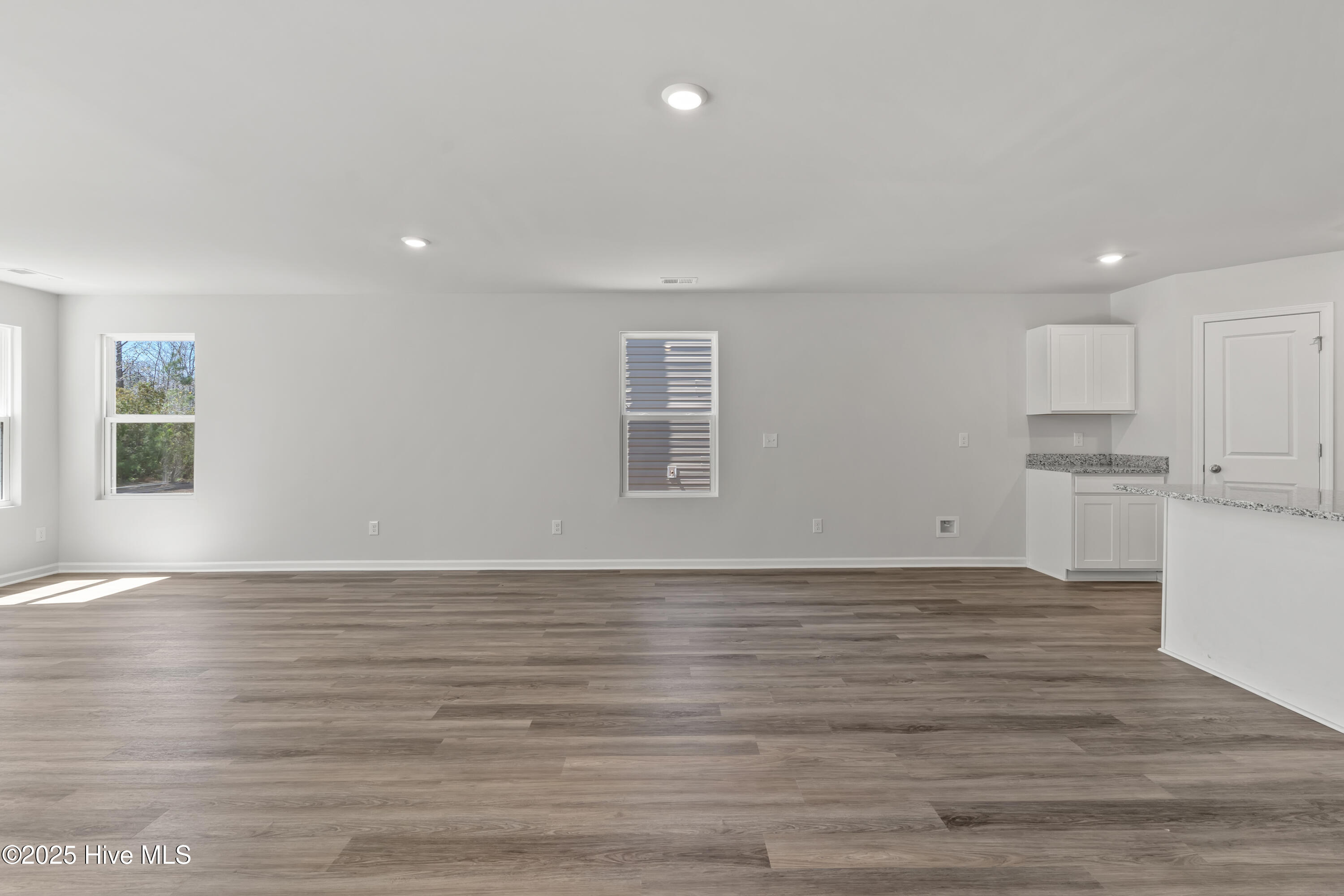 6946 Seaside Palms Place Property Photo 16