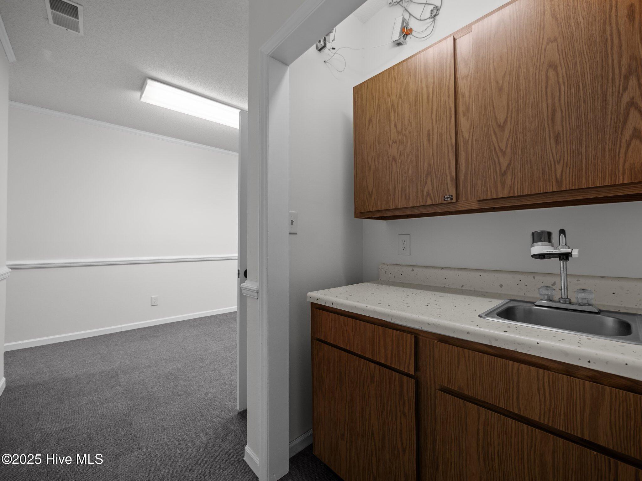 410 New Bridge Street 9b Property Photo 8