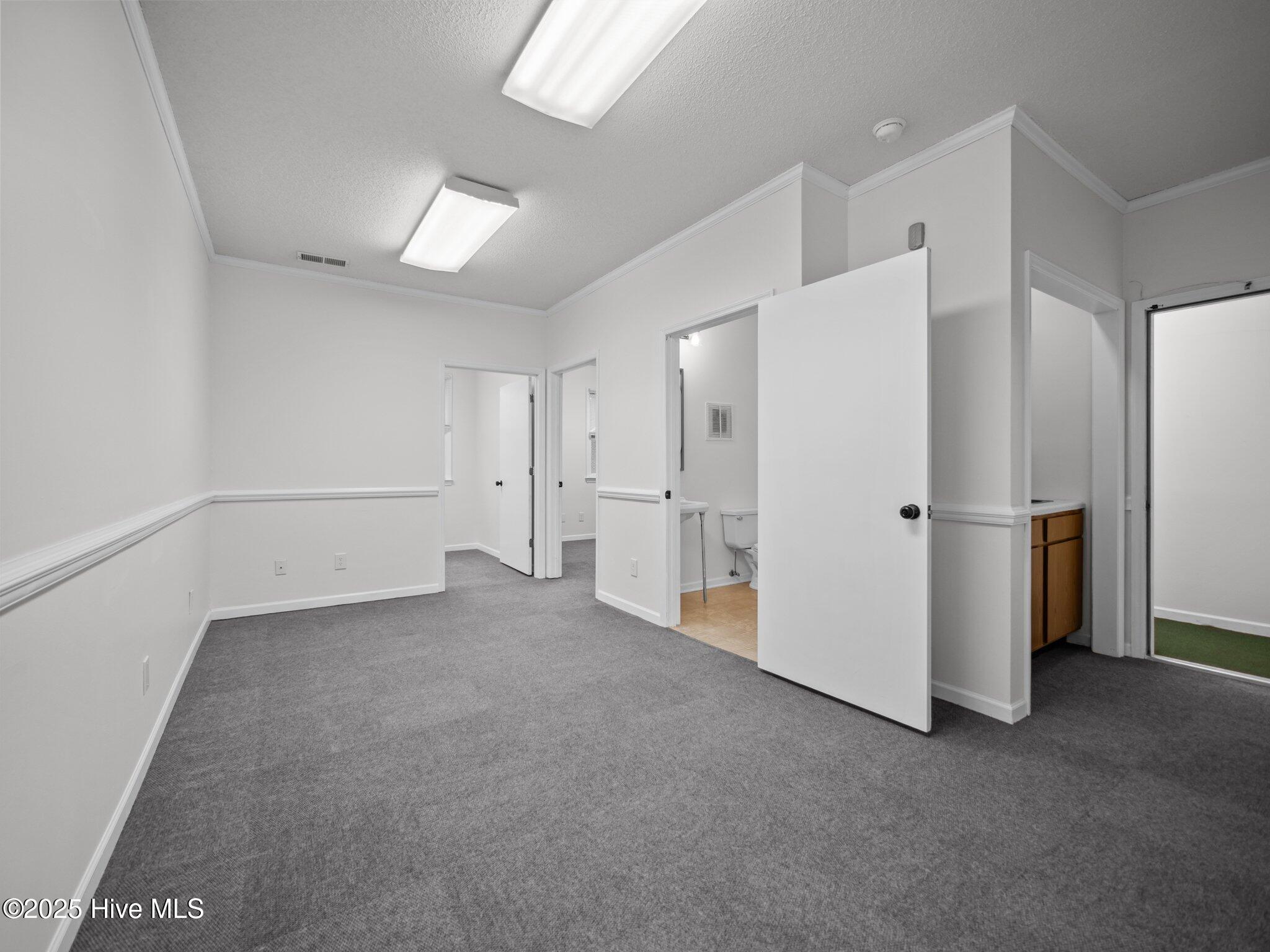 410 New Bridge Street 9b Property Photo 11