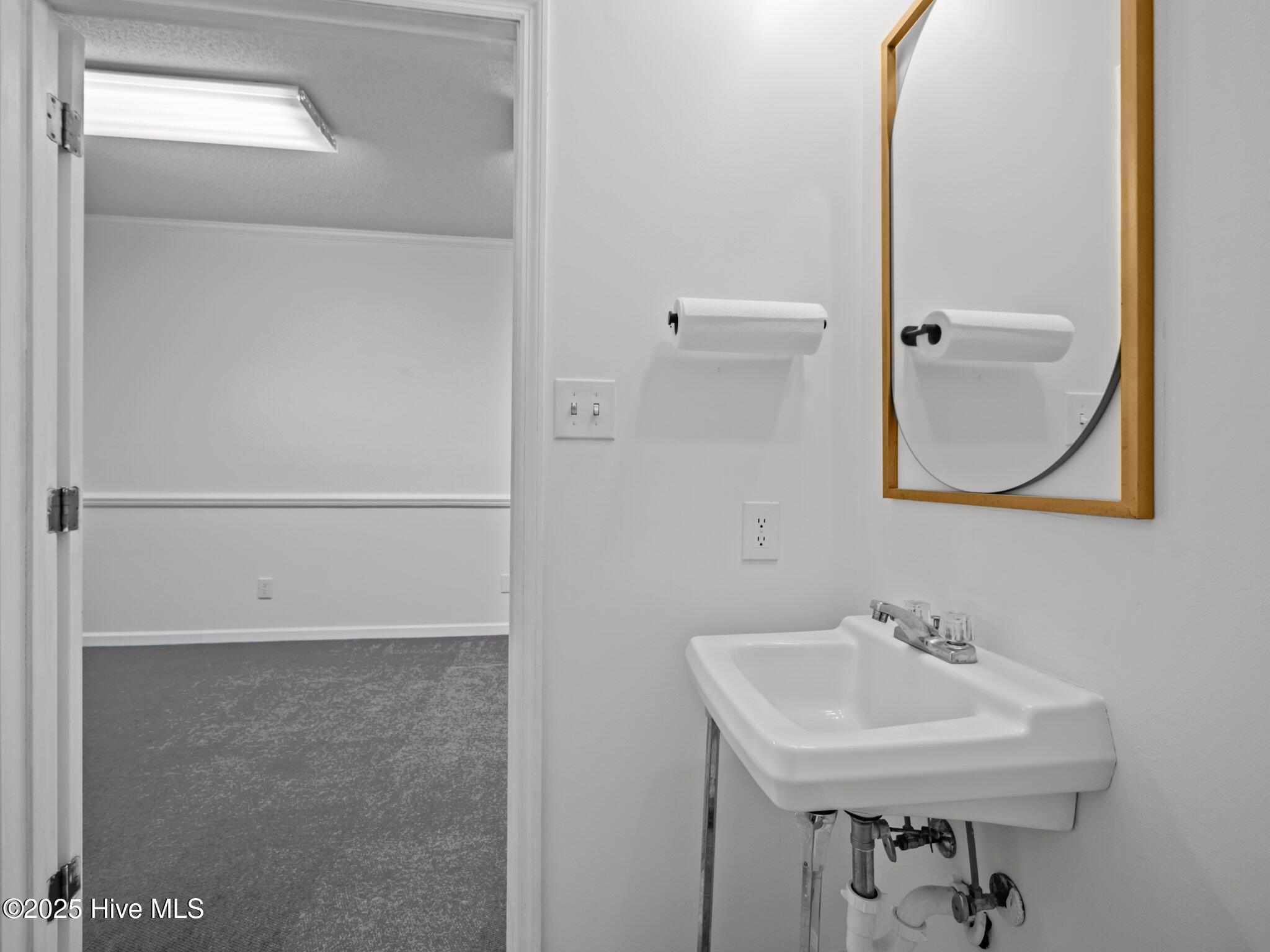 410 New Bridge Street 9b Property Photo 16