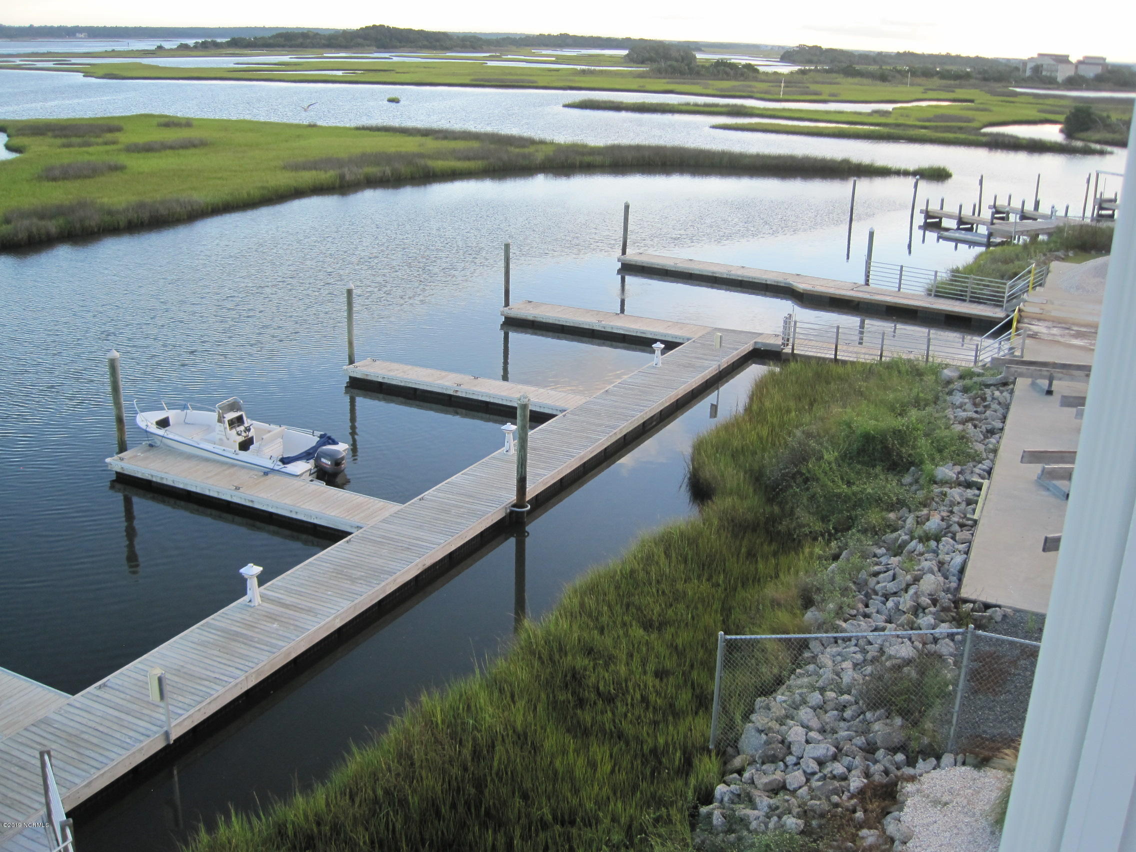 111 N New River Drive L22 Property Photo 2