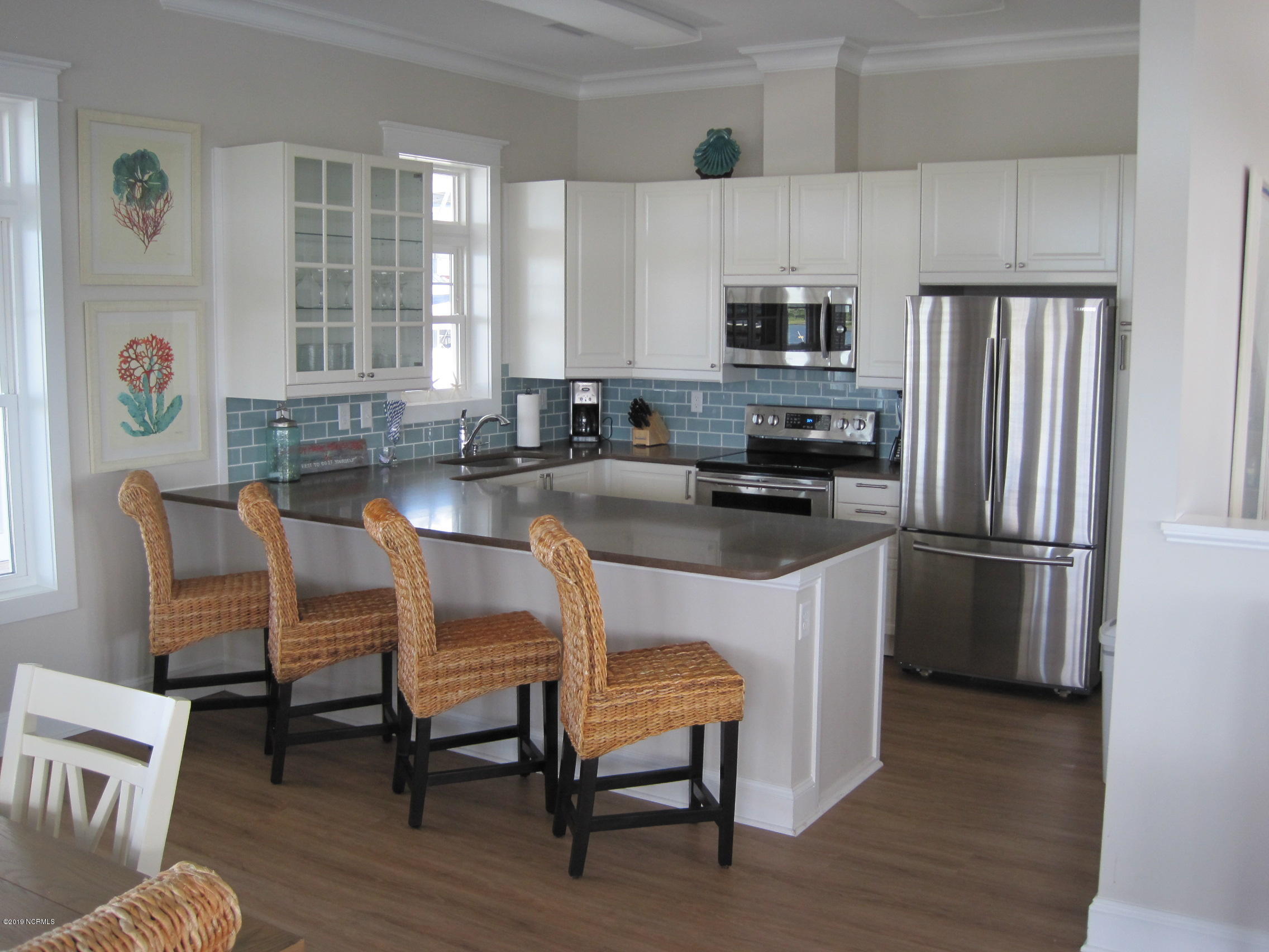 111 N New River Drive L22 Property Photo 3