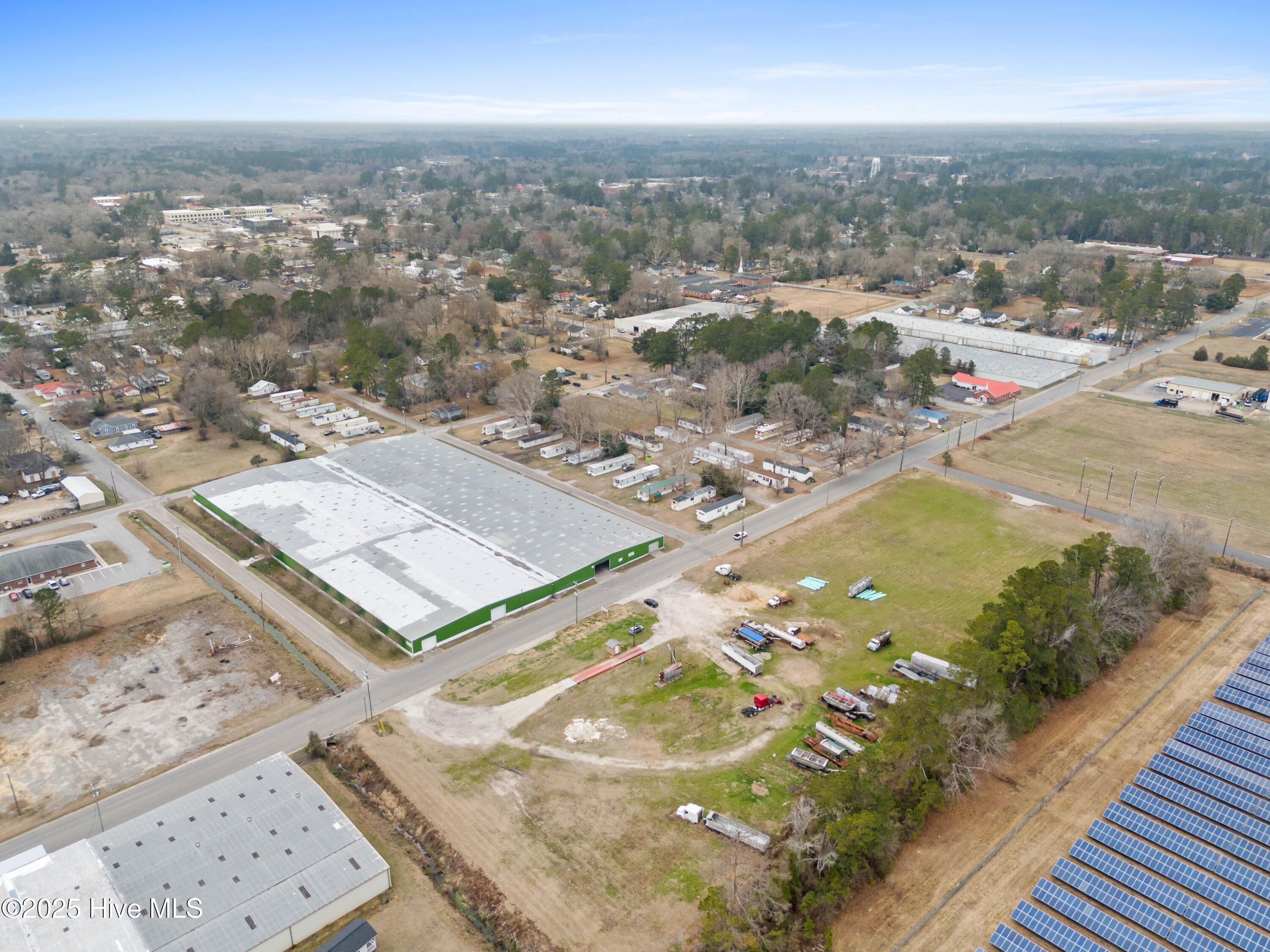 503 S Canal Street Property Photo 4