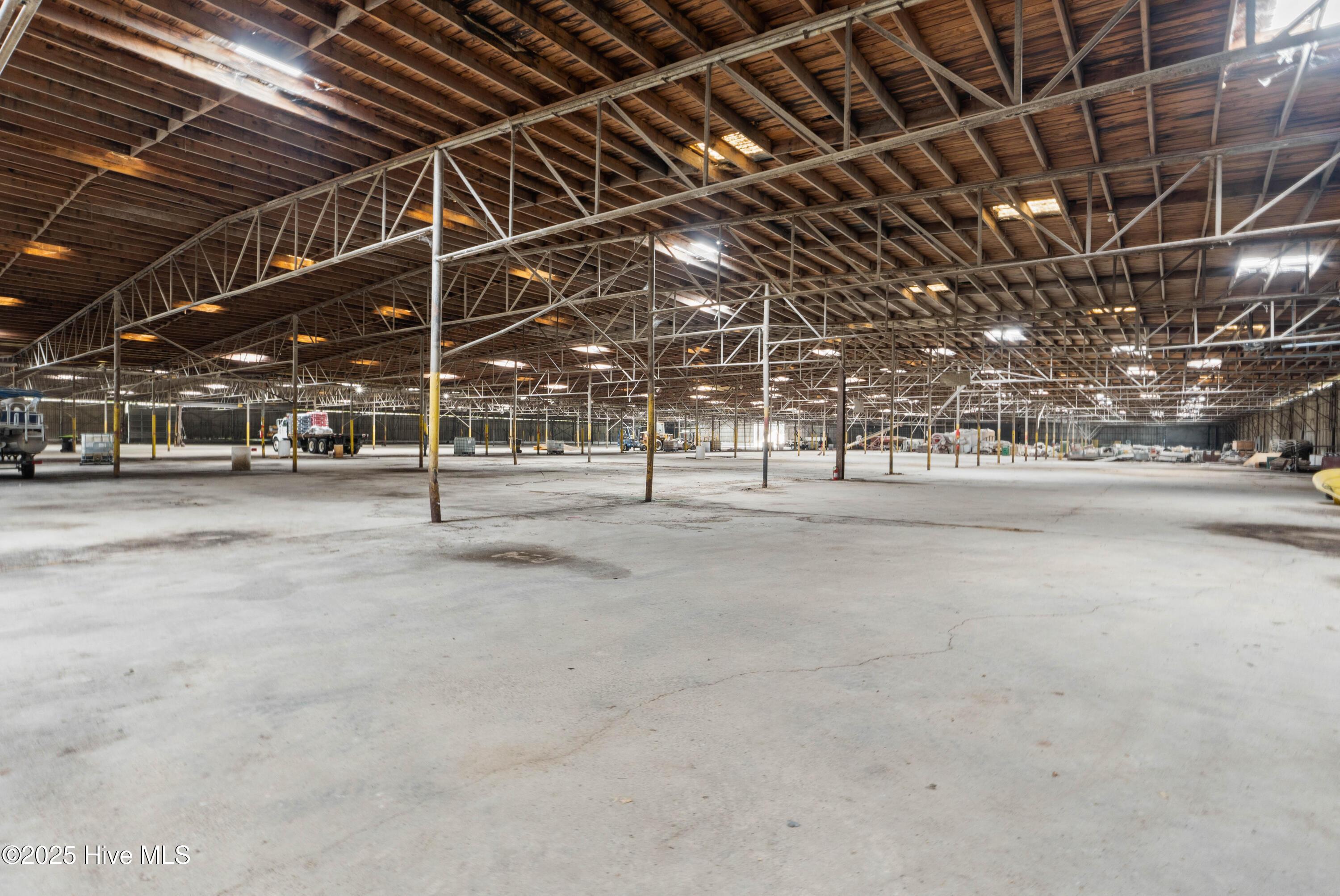 503 S Canal Street Property Photo 9