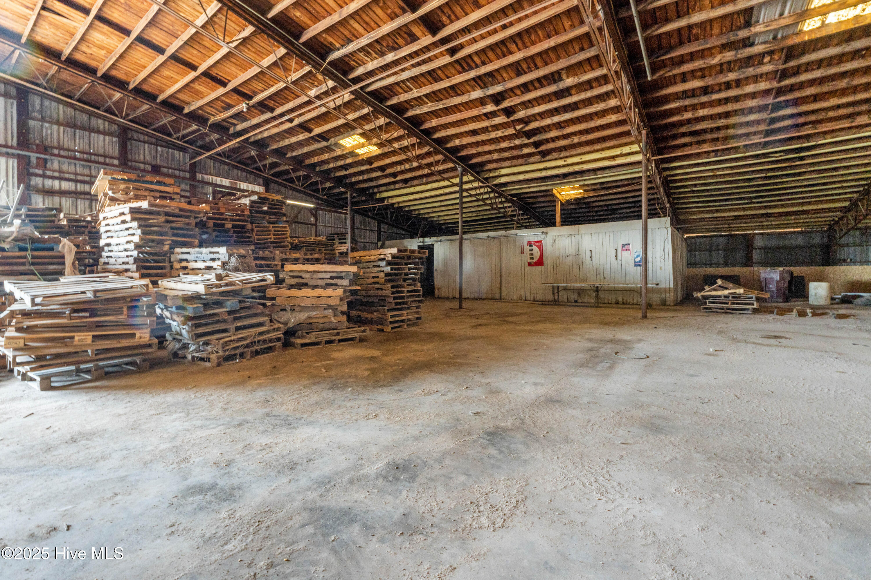 211 S Canal Street Property Photo 19