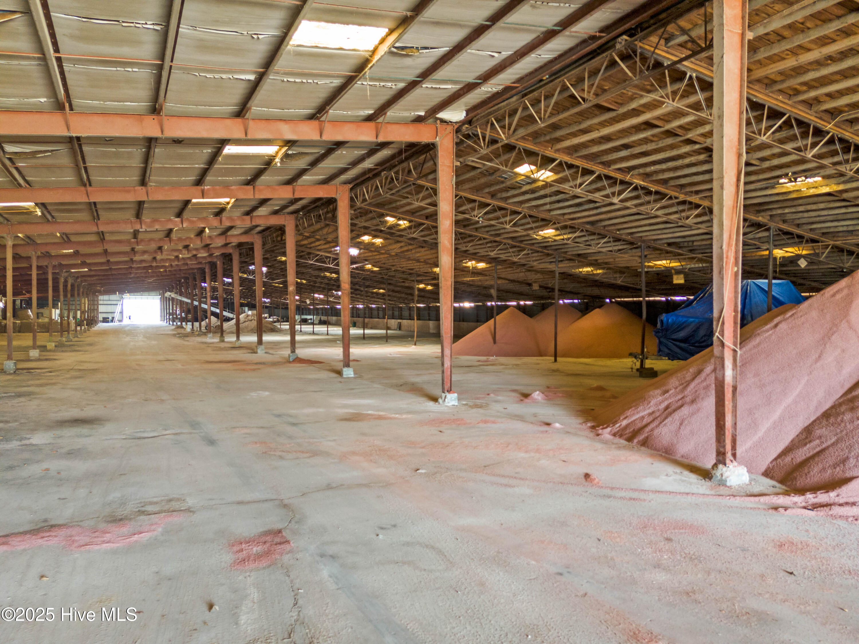 211 S Canal Street Property Photo 23