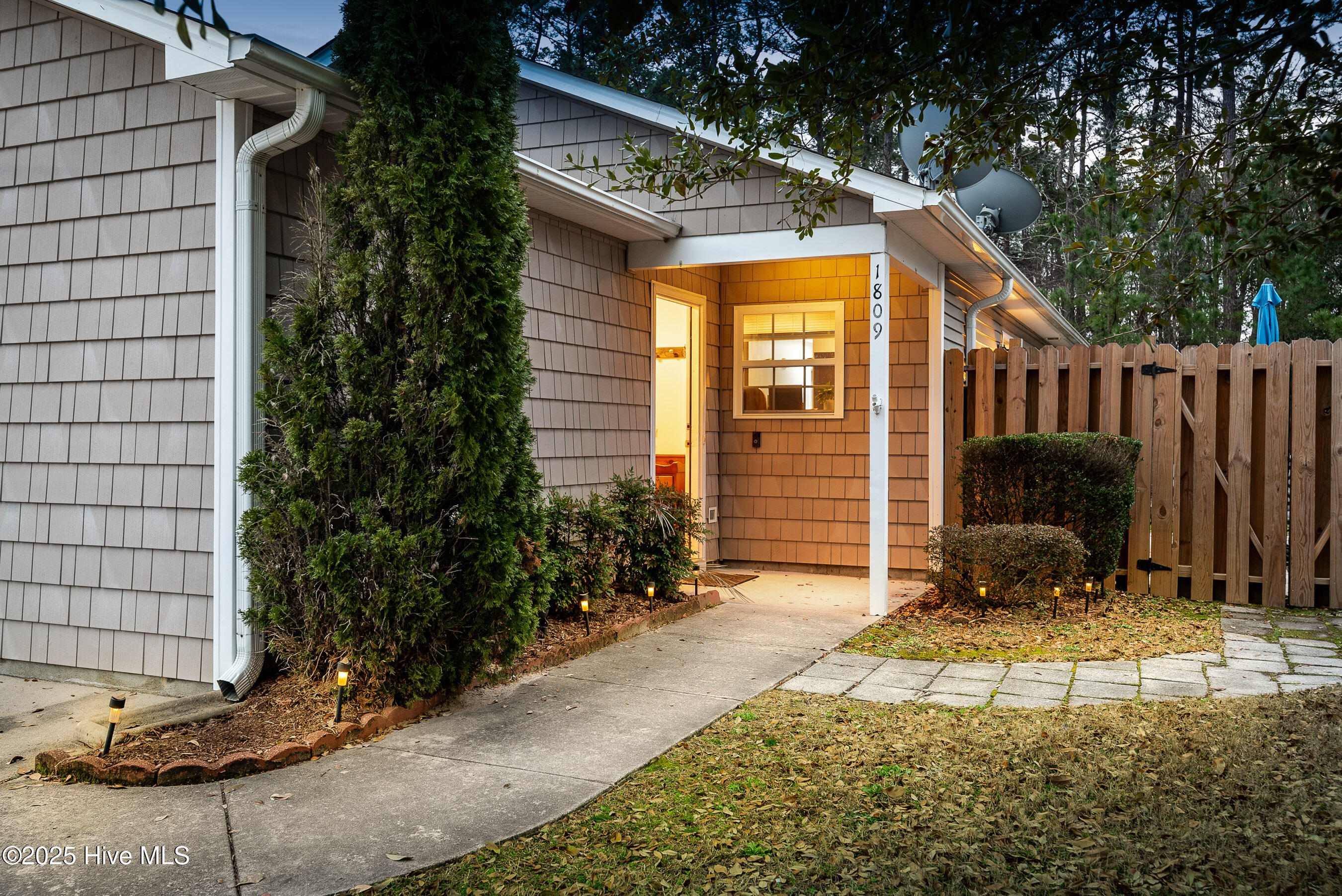 1809 Gretna Drive Property Photo 3