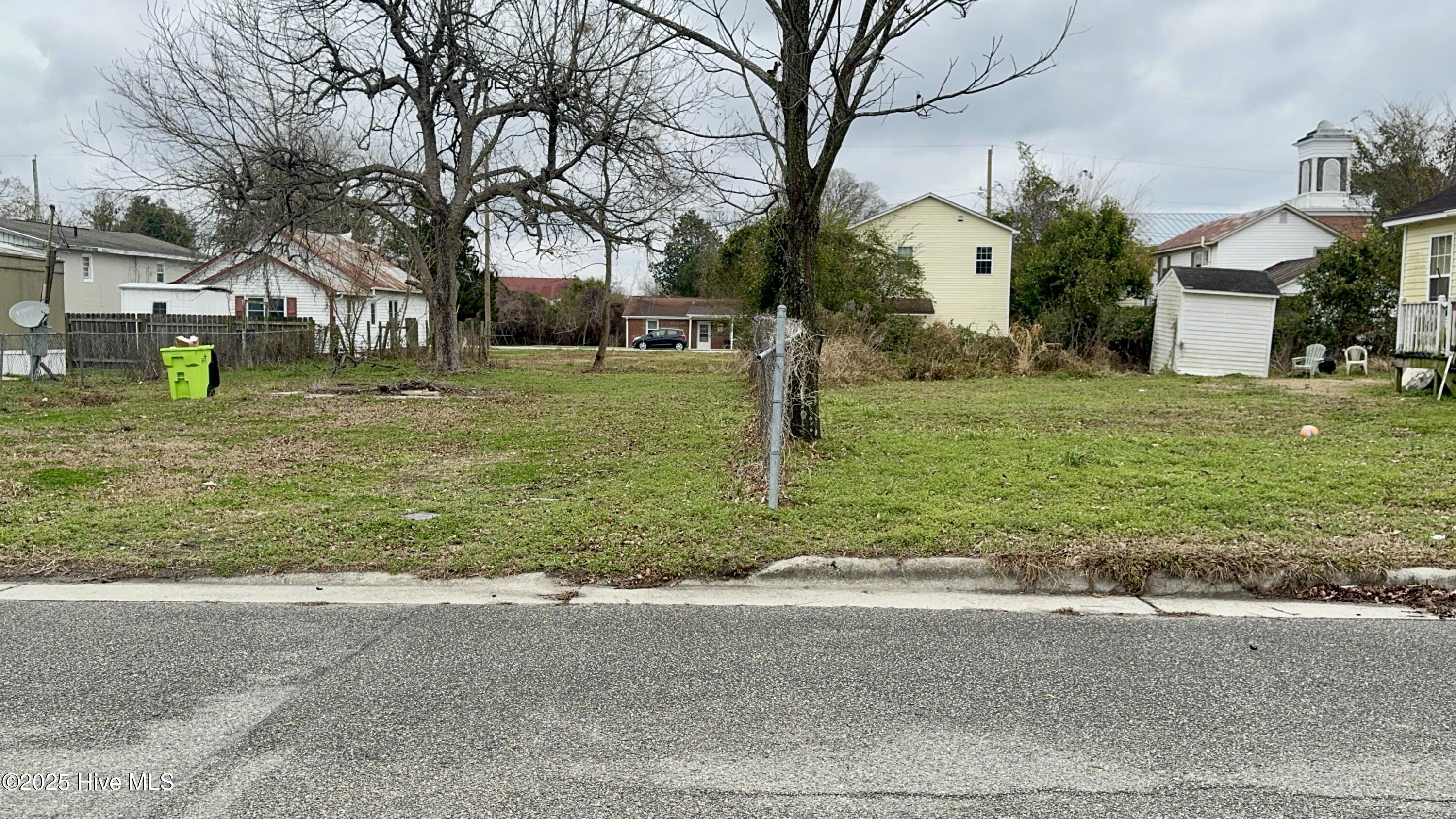 214 Lawson Street Property Photo 5