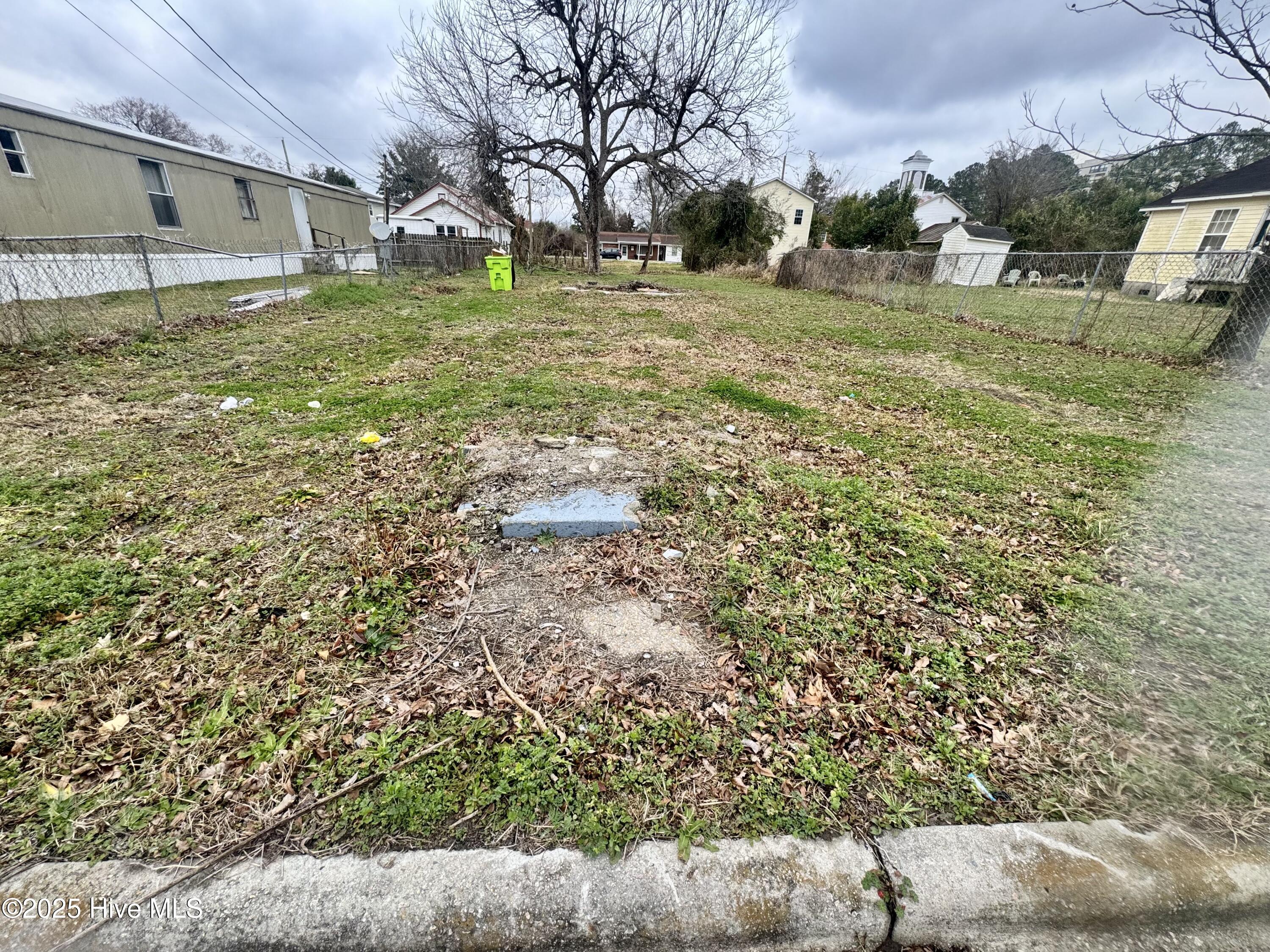 214 Lawson Street Property Photo 6