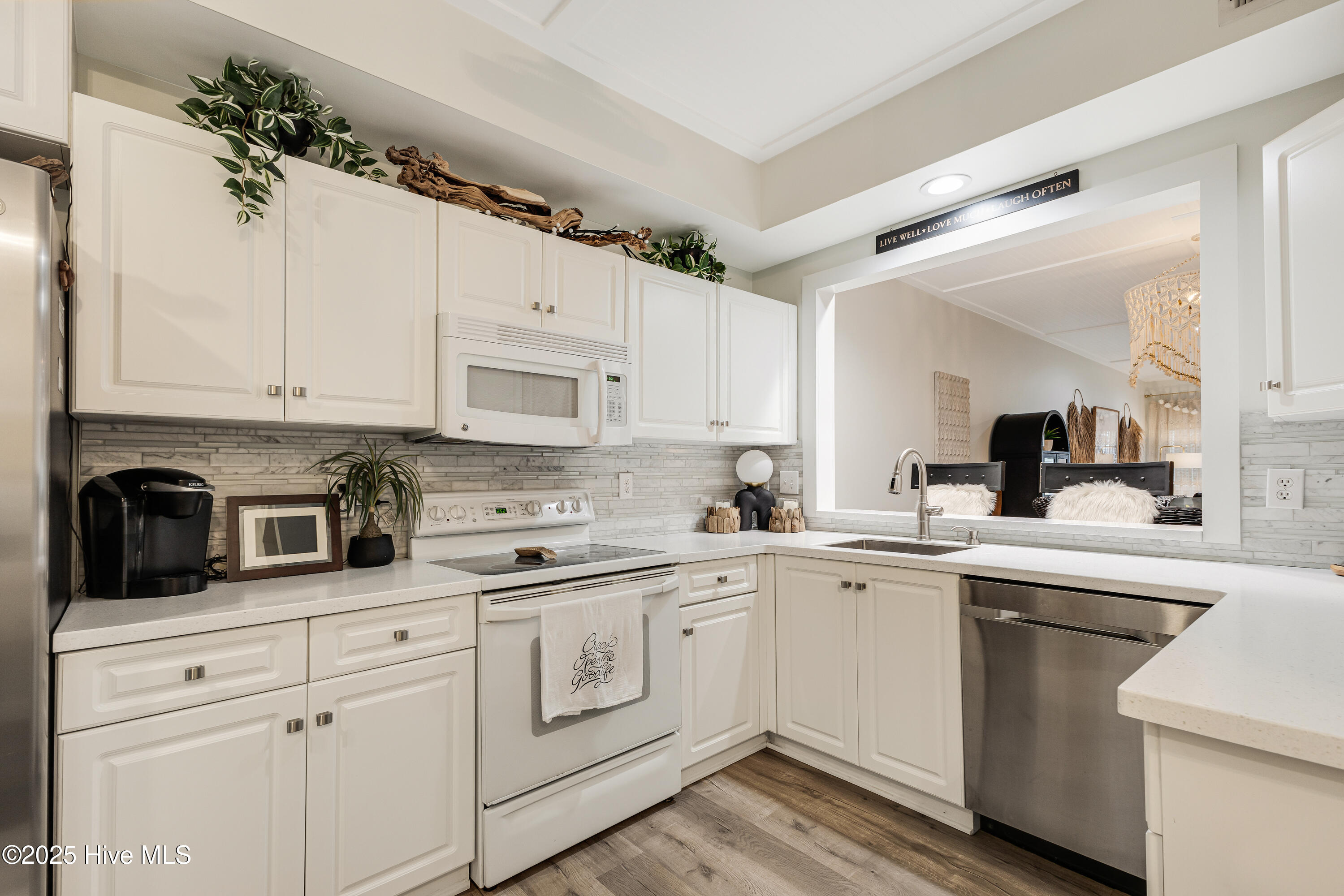 4515 Lighthouse Drive Unit 25b Property Photo 8