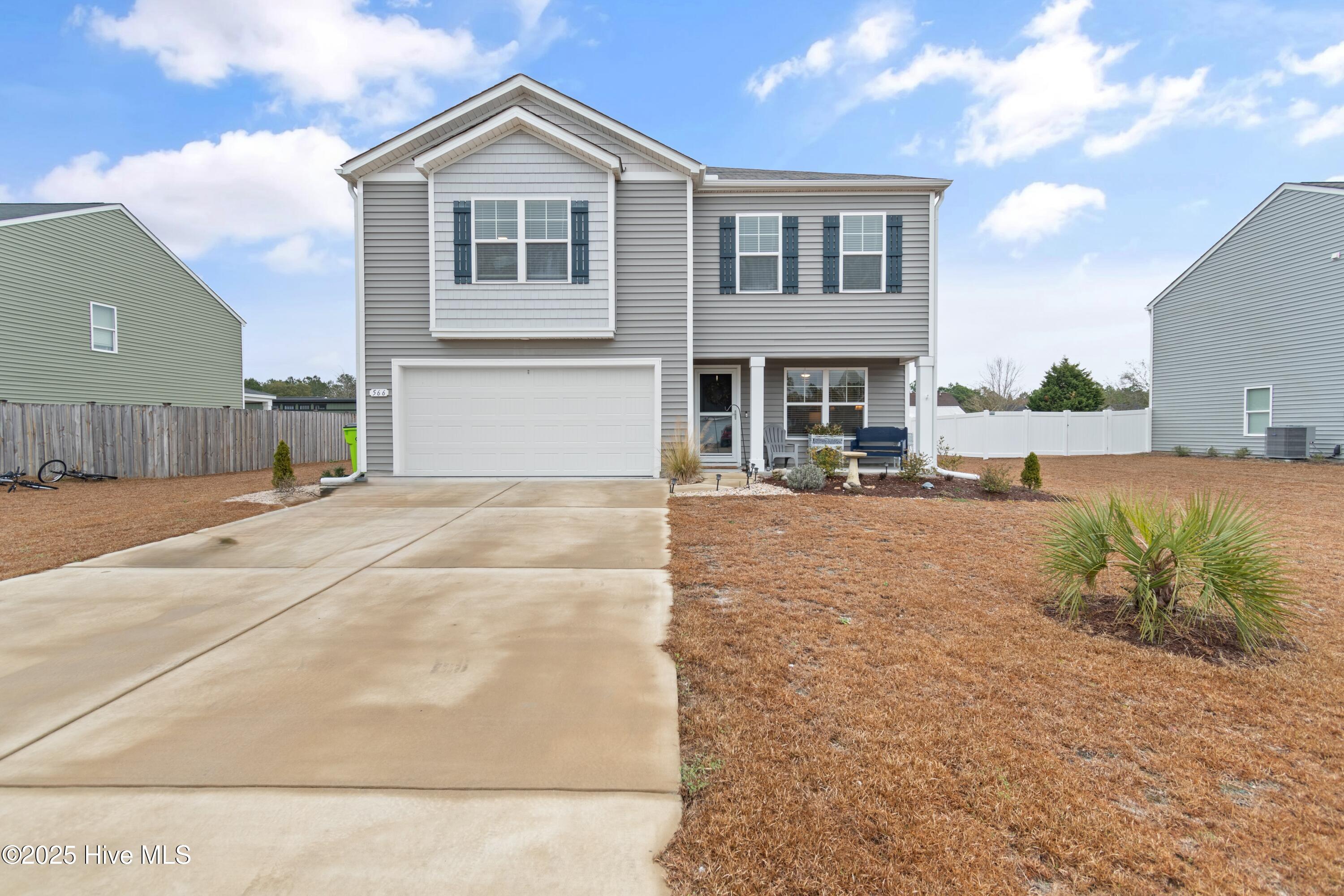 566 Pinecrest Street Property Photo 3