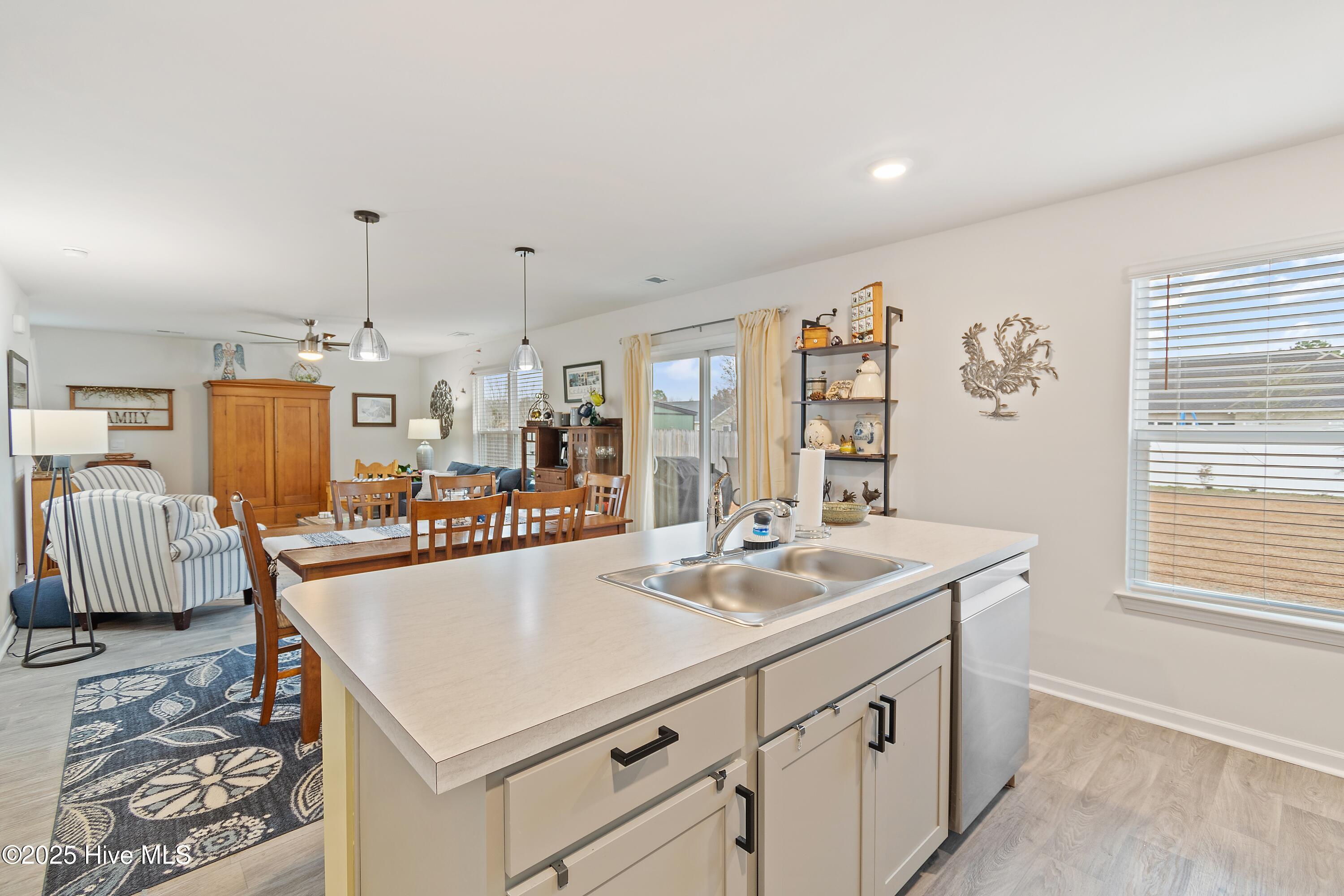 566 Pinecrest Street Property Photo 18