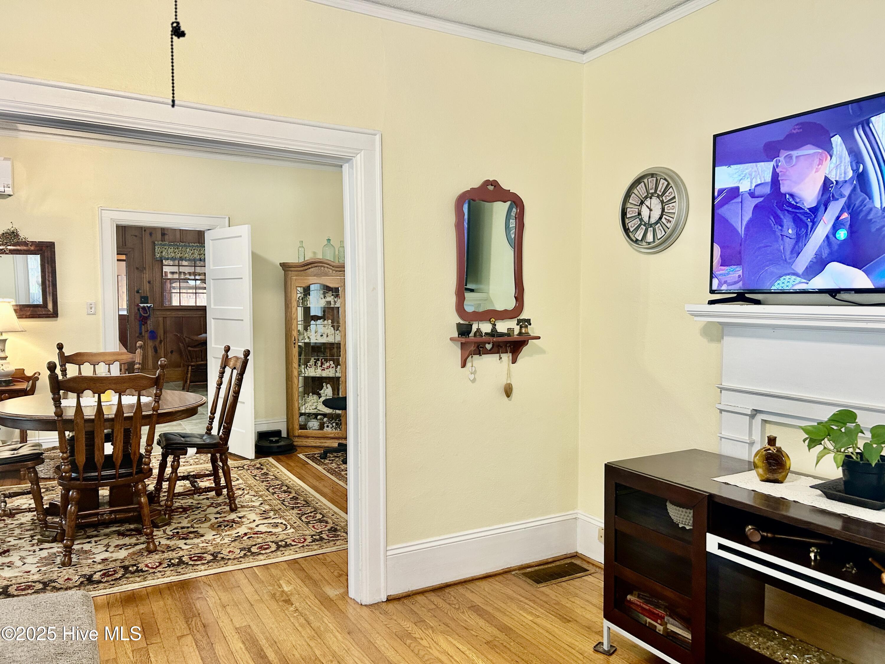 503 S Haughton Street Property Photo 11