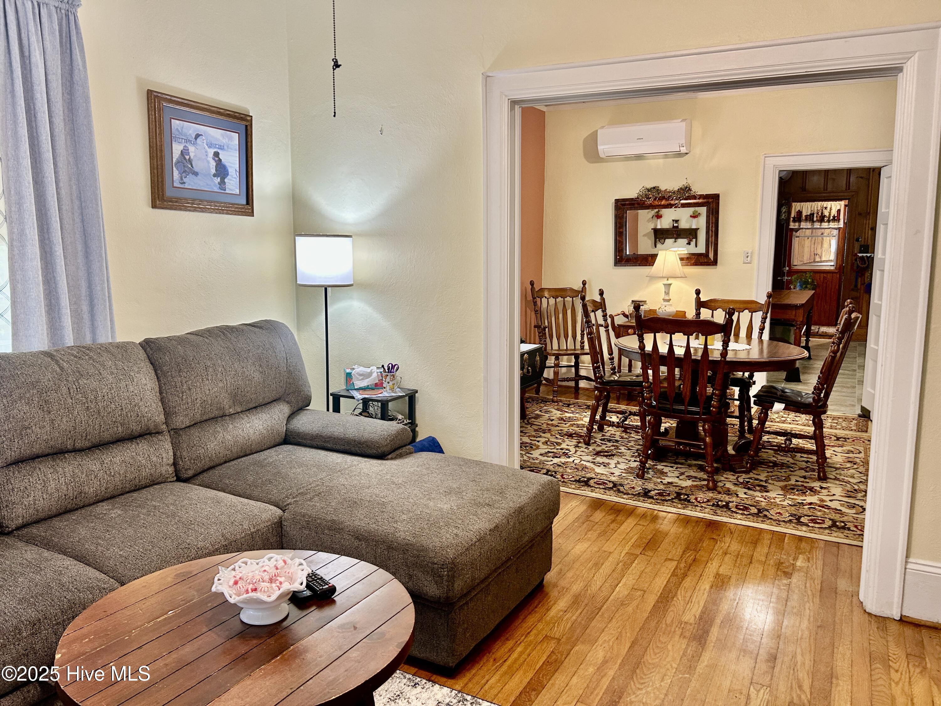 503 S Haughton Street Property Photo 12