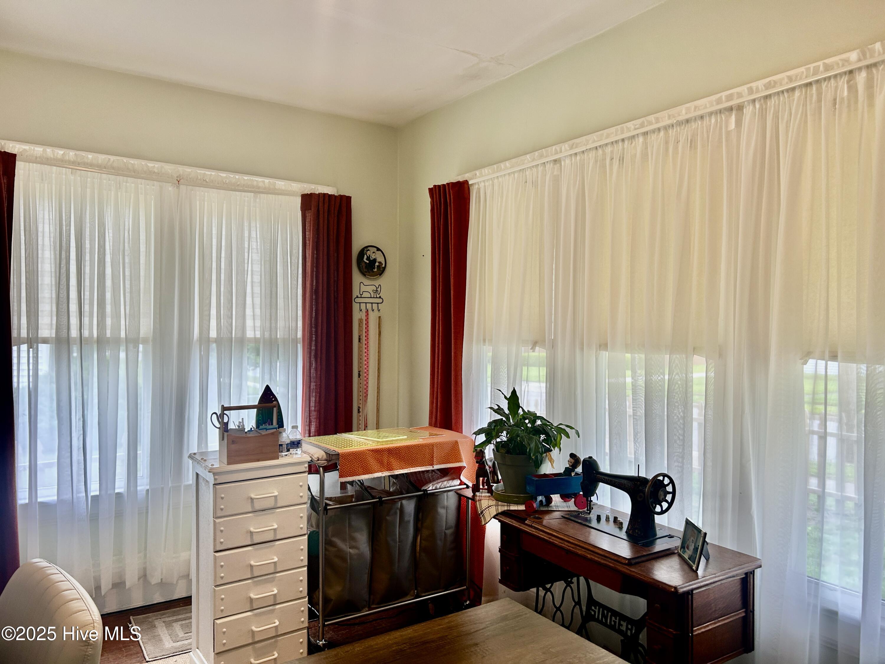 503 S Haughton Street Property Photo 16