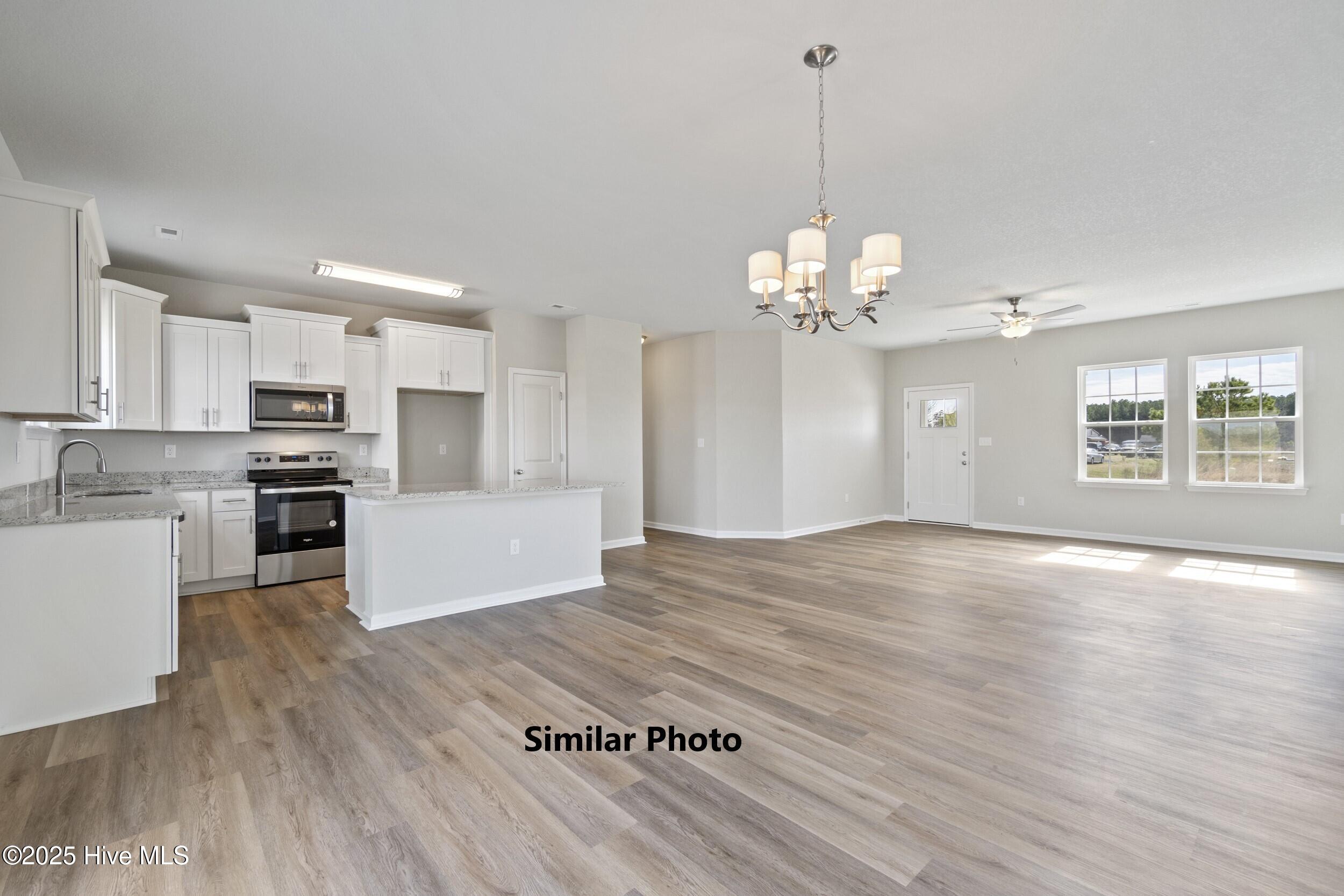204 Apple Court Property Photo 5