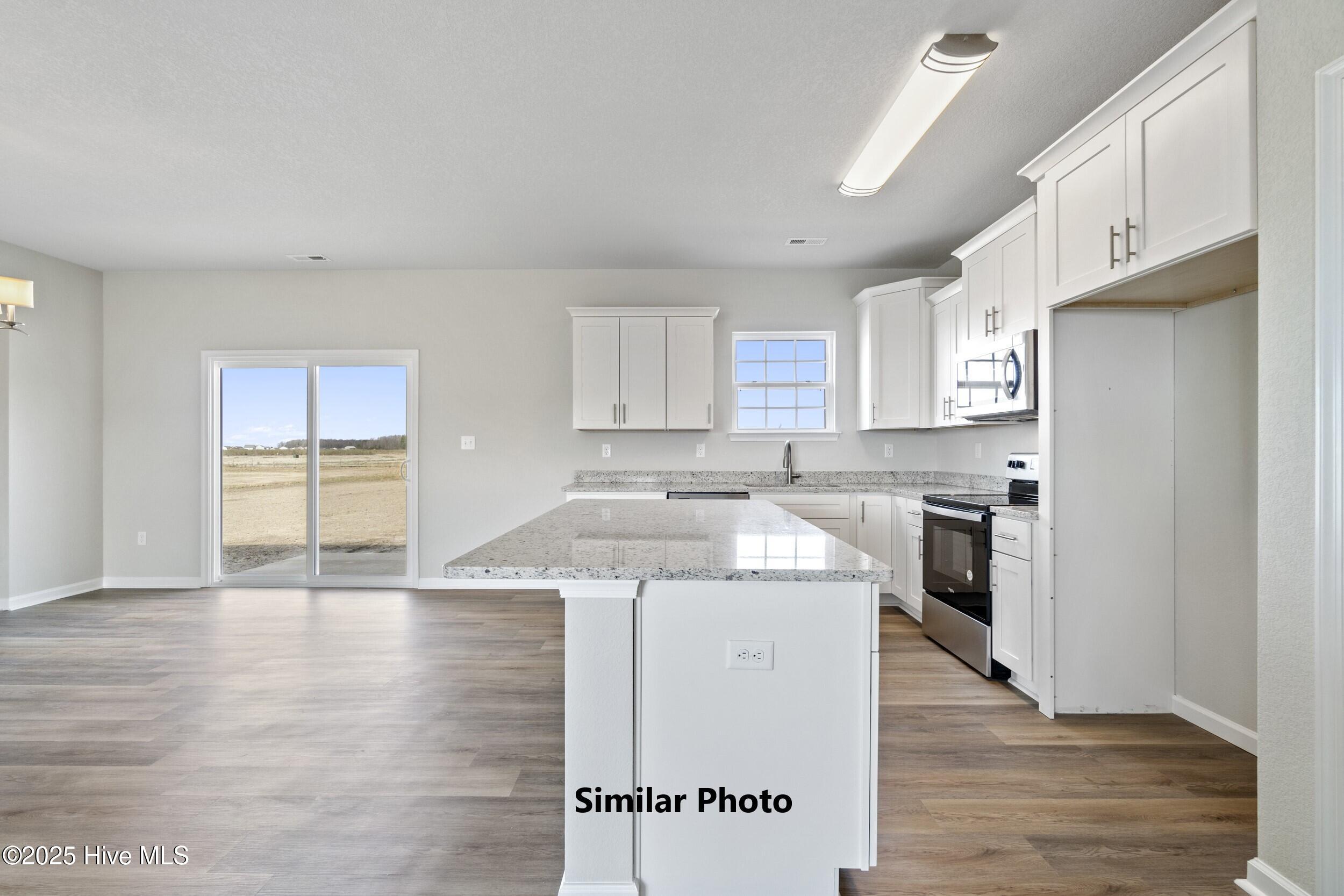 204 Apple Court Property Photo 7