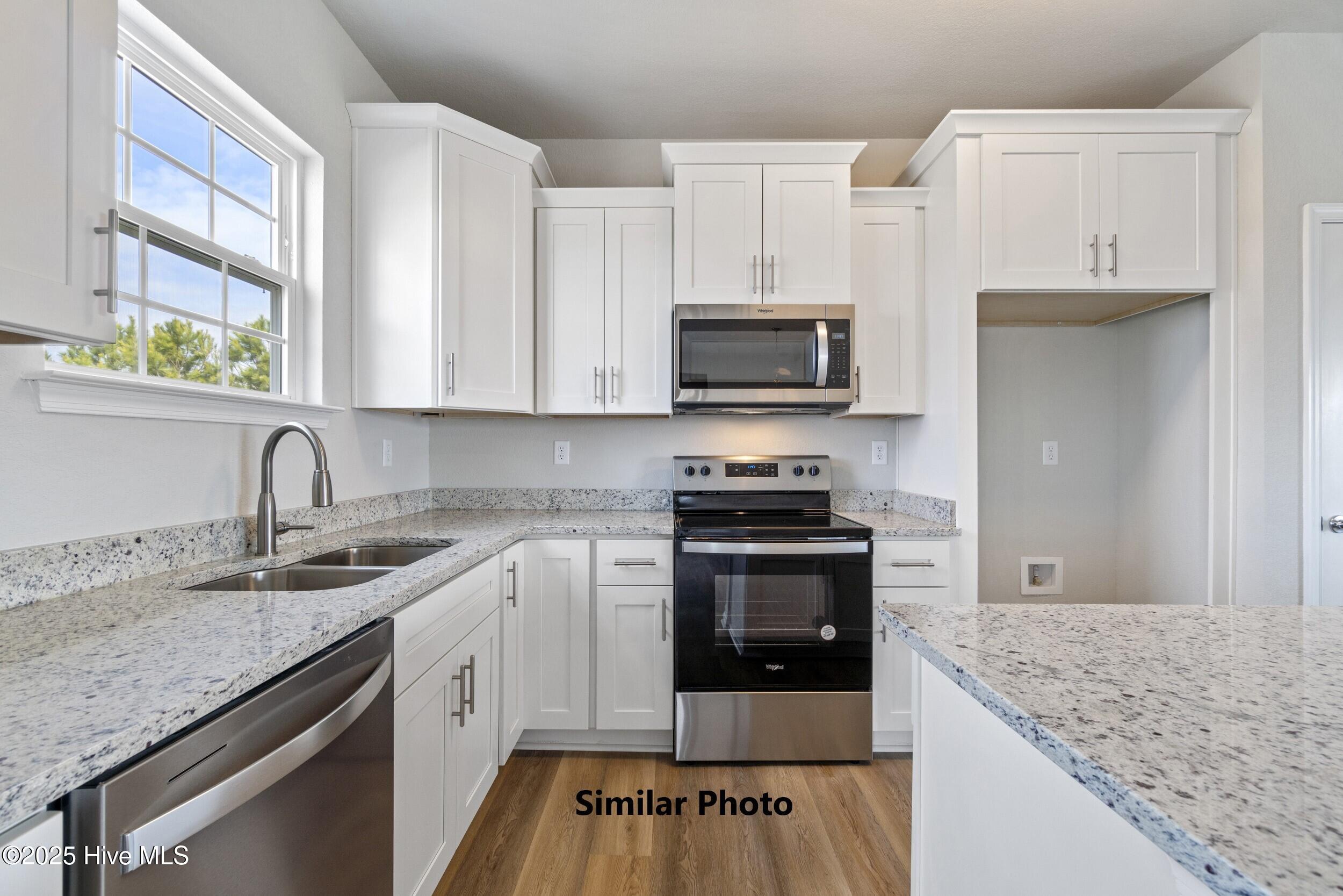 204 Apple Court Property Photo 8