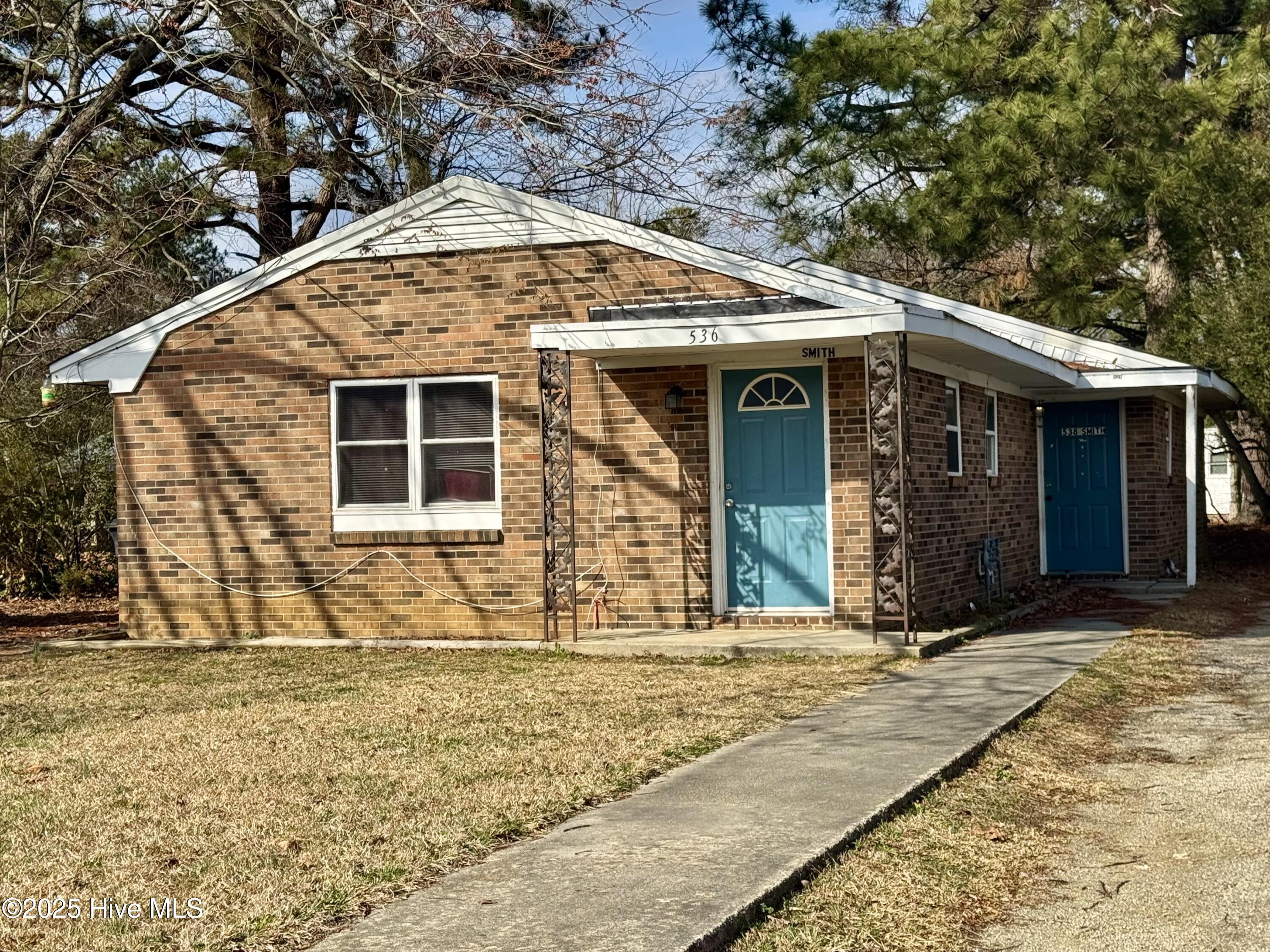 536 Smith Street Property Photo 1