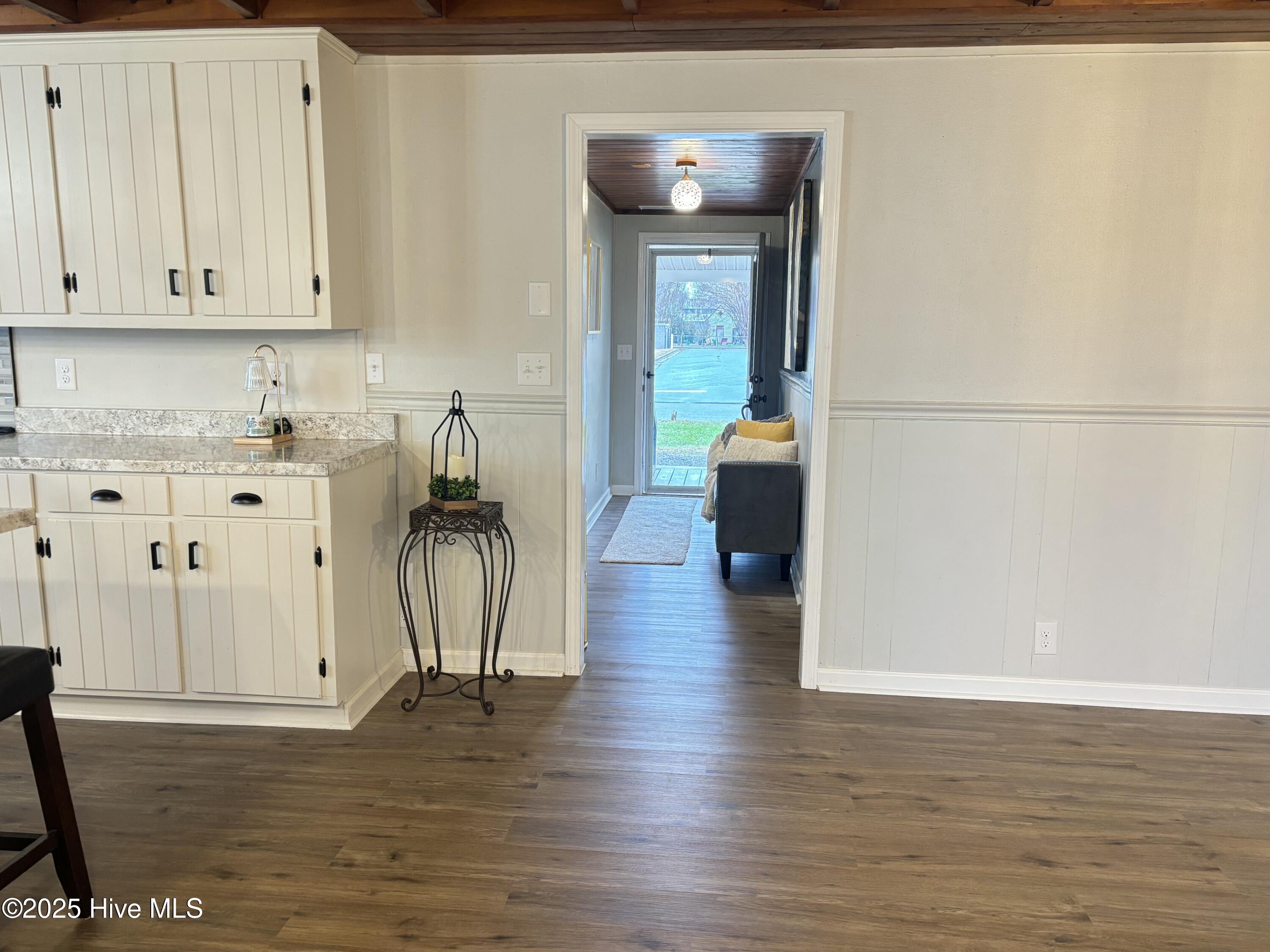 111 Lawrence Street Property Photo 11