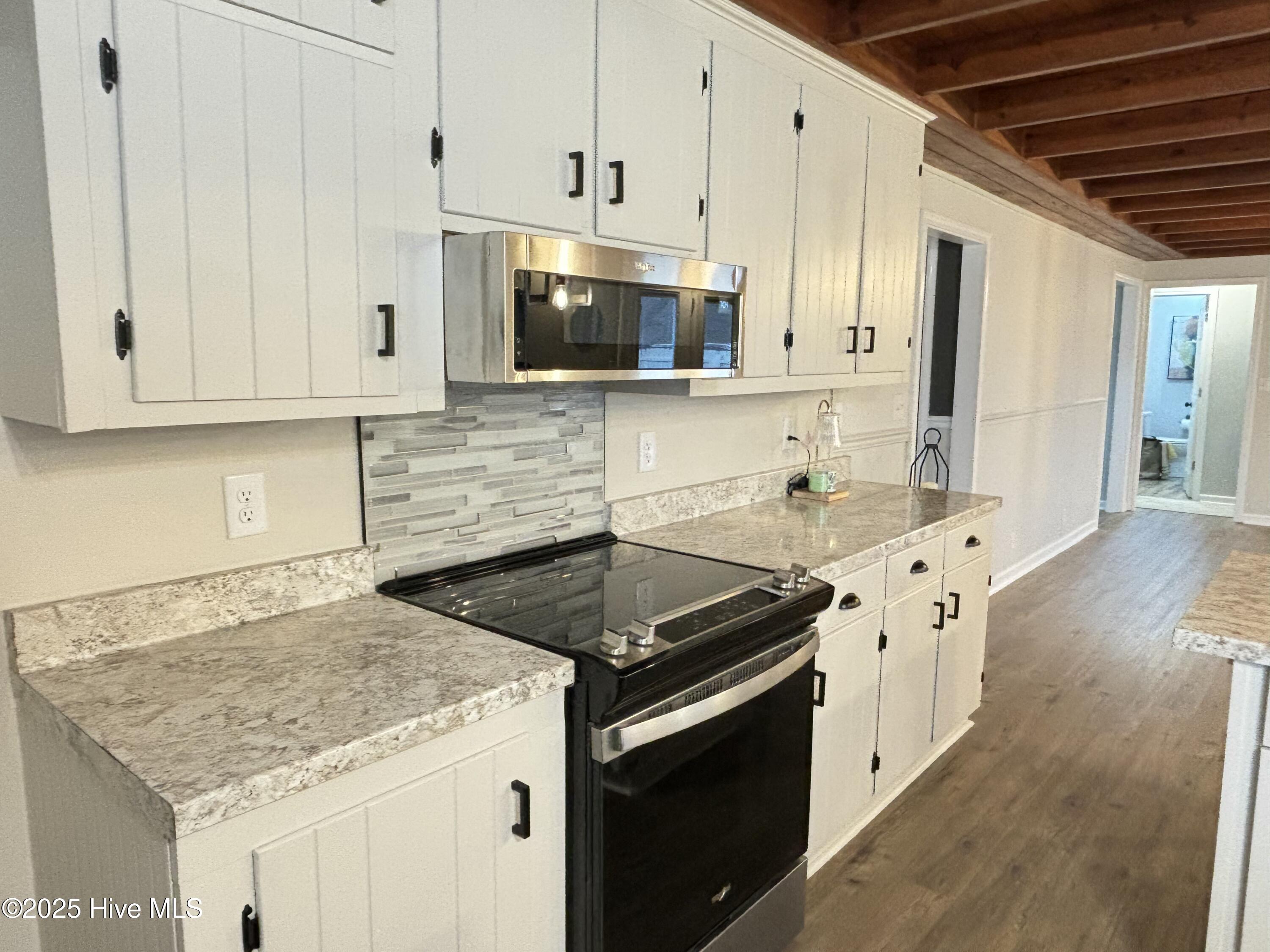 111 Lawrence Street Property Photo 12