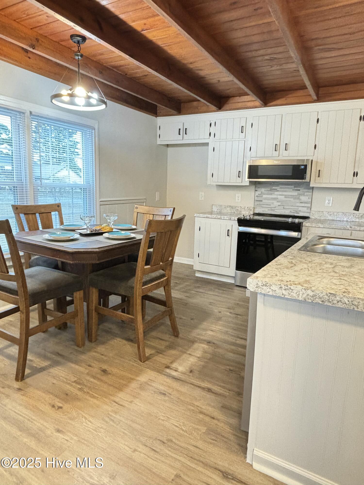 111 Lawrence Street Property Photo 22