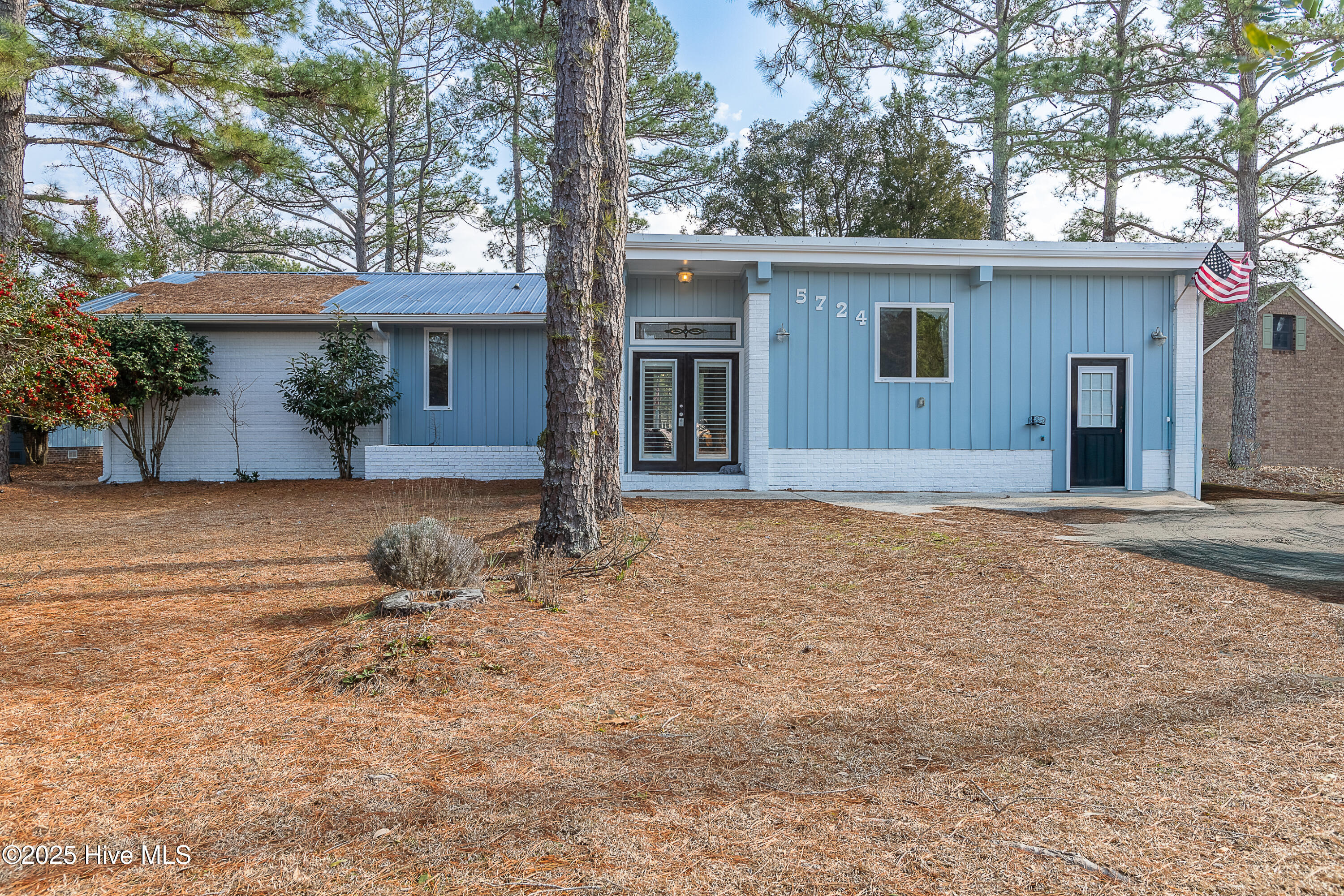 5724 Gondolier Drive Property Photo
