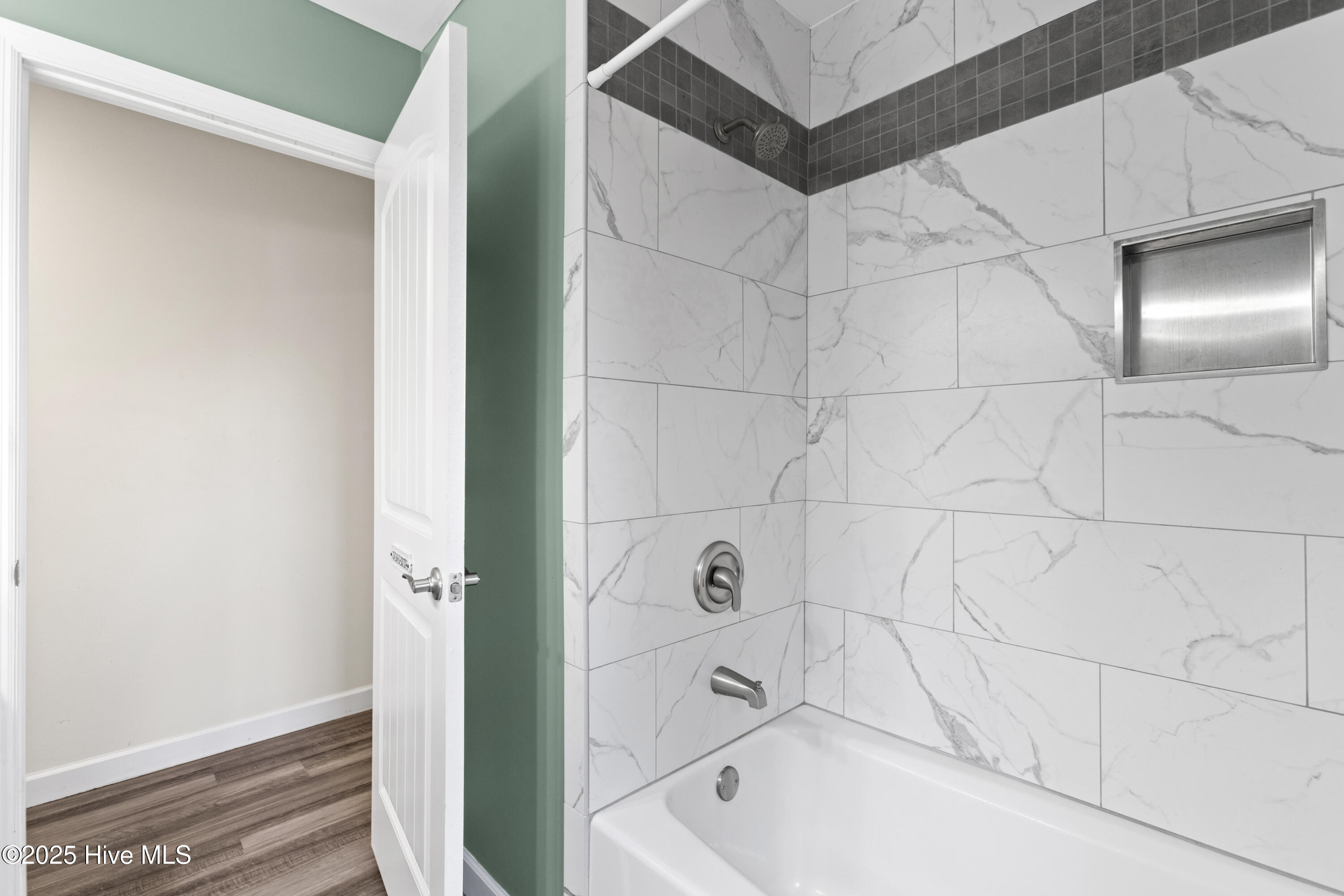 5724 Gondolier Drive Property Photo 15