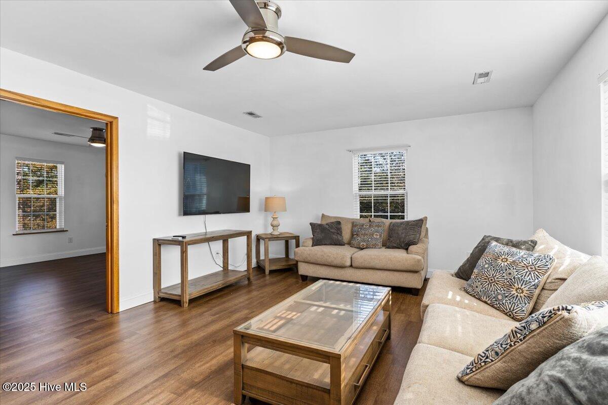 849 N Shore Drive Property Photo 8