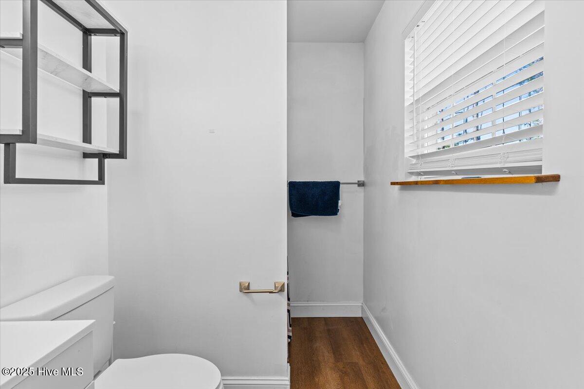 849 N Shore Drive Property Photo 19