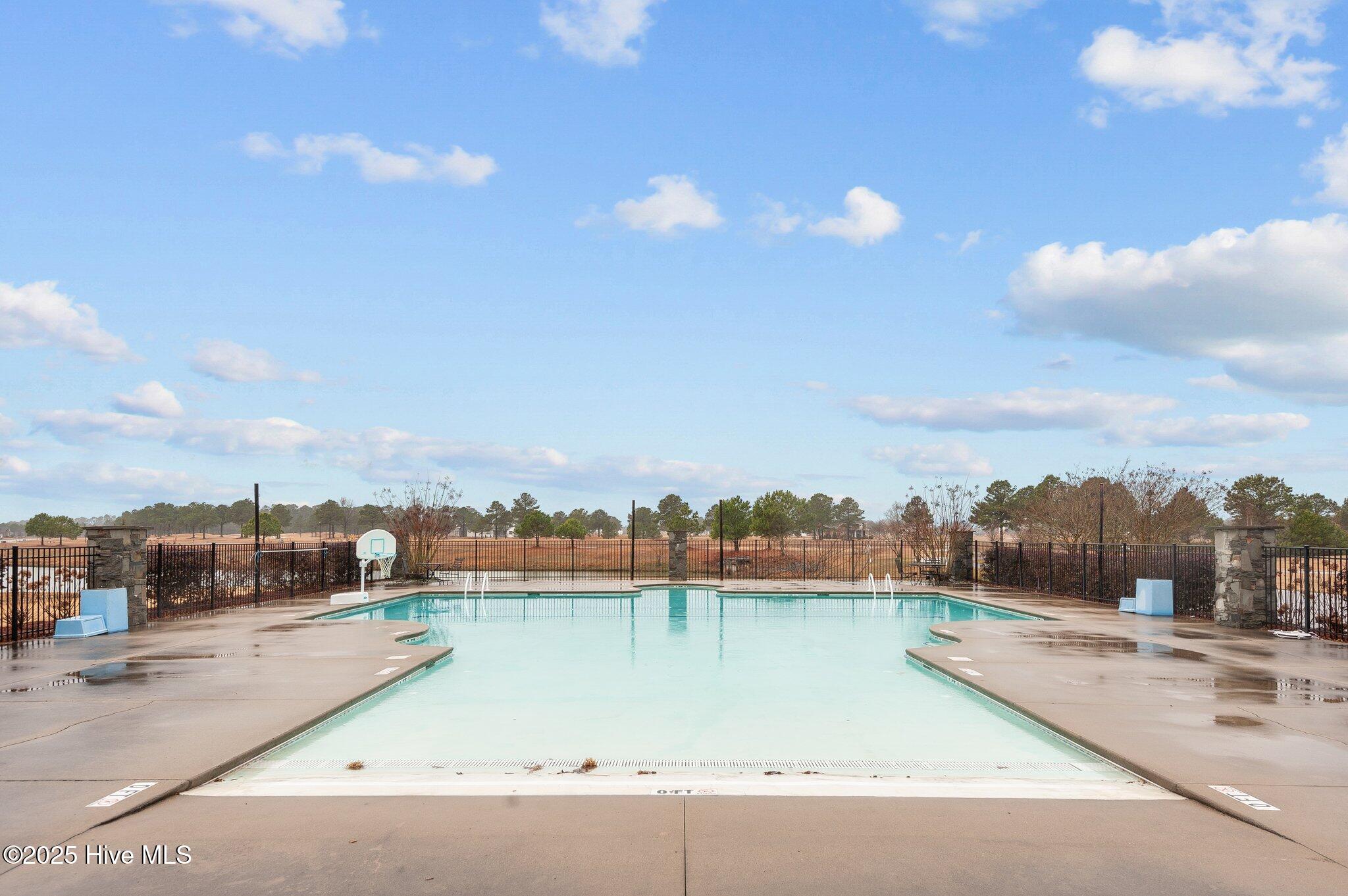 182 Pinewood Cove Property Photo 14