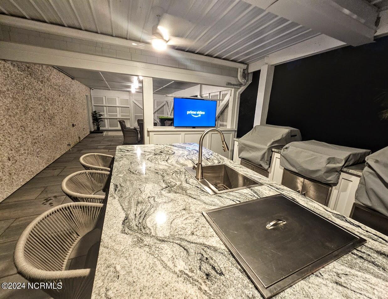986 Avila Avenue Property Photo 84
