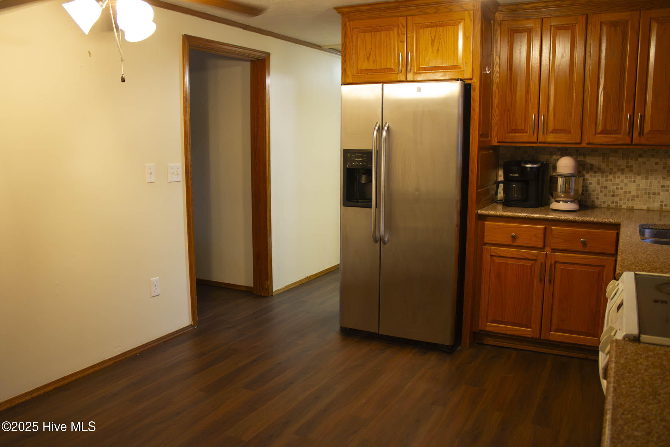 522 Perry Street Property Photo 2